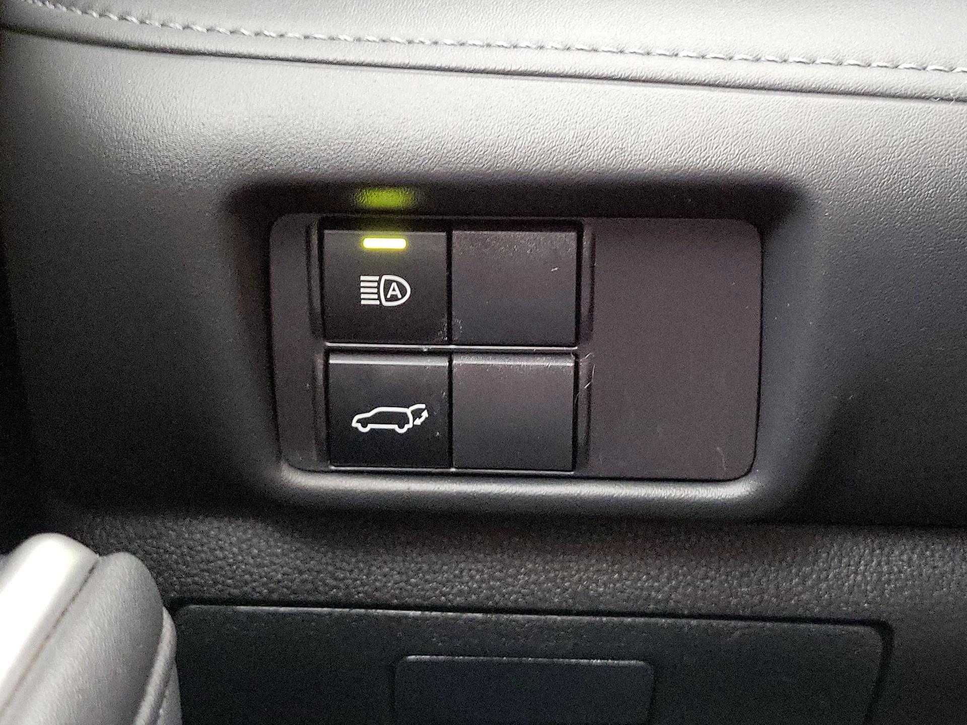 Thumbnail: 2022 Toyota Highlander - 13