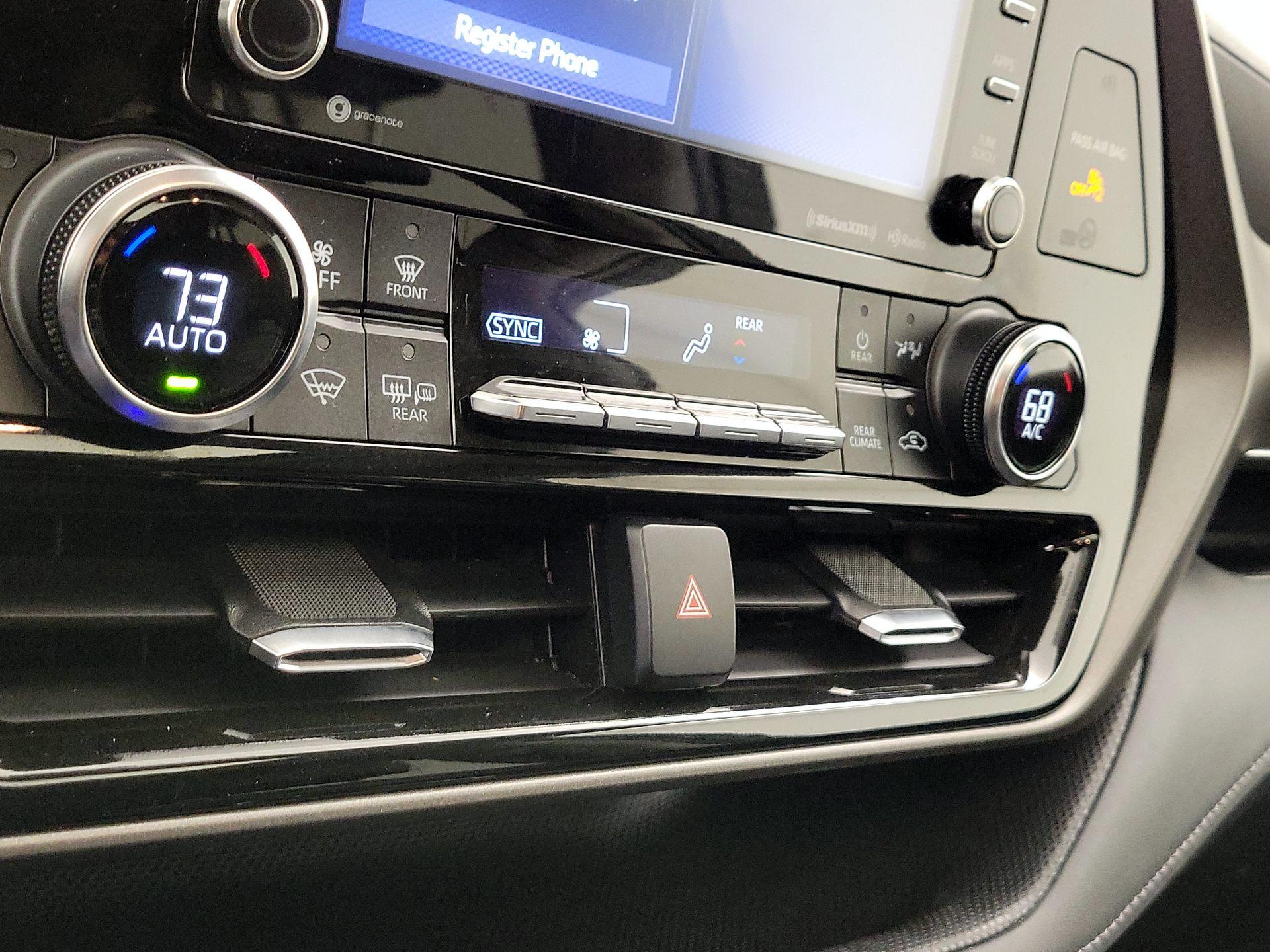 Thumbnail: 2022 Toyota Highlander - 16