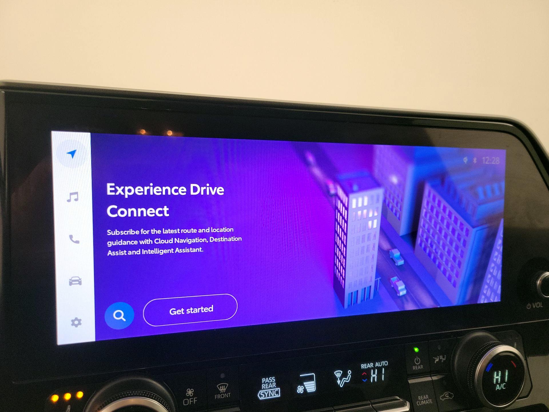 Thumbnail: 2023 Toyota Highlander - 14