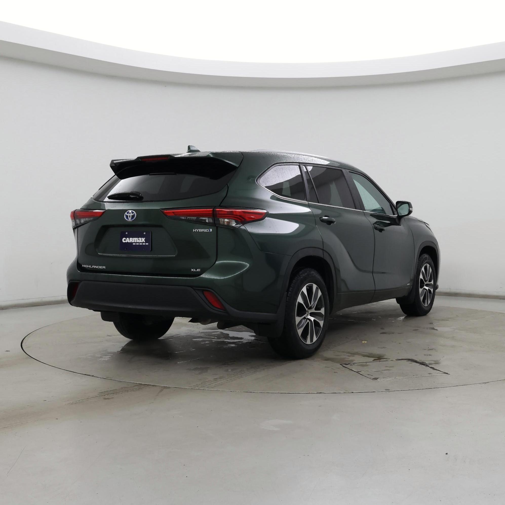 Thumbnail: 2023 Toyota Highlander - 8