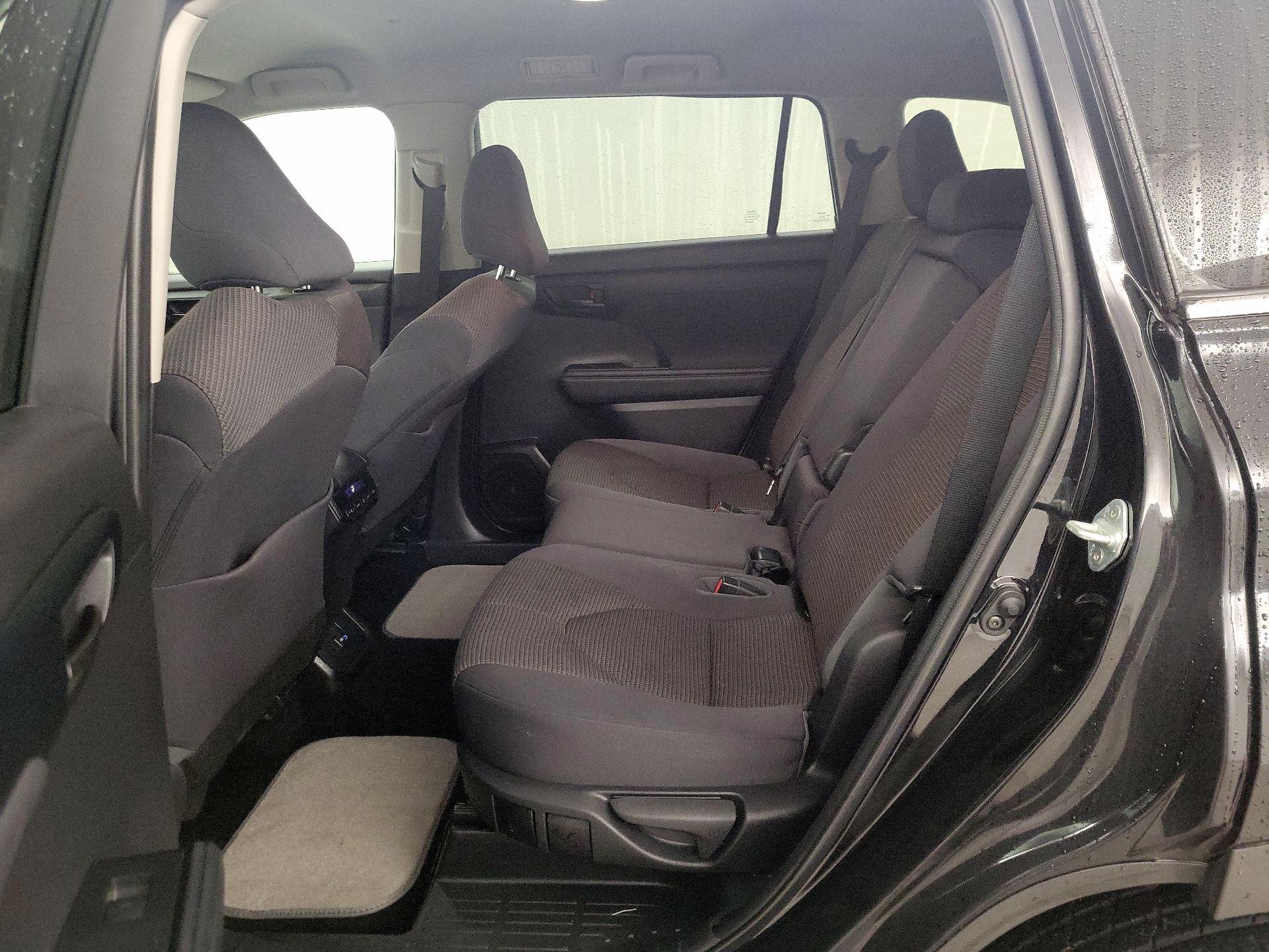 Thumbnail: 2022 Toyota Highlander - 19