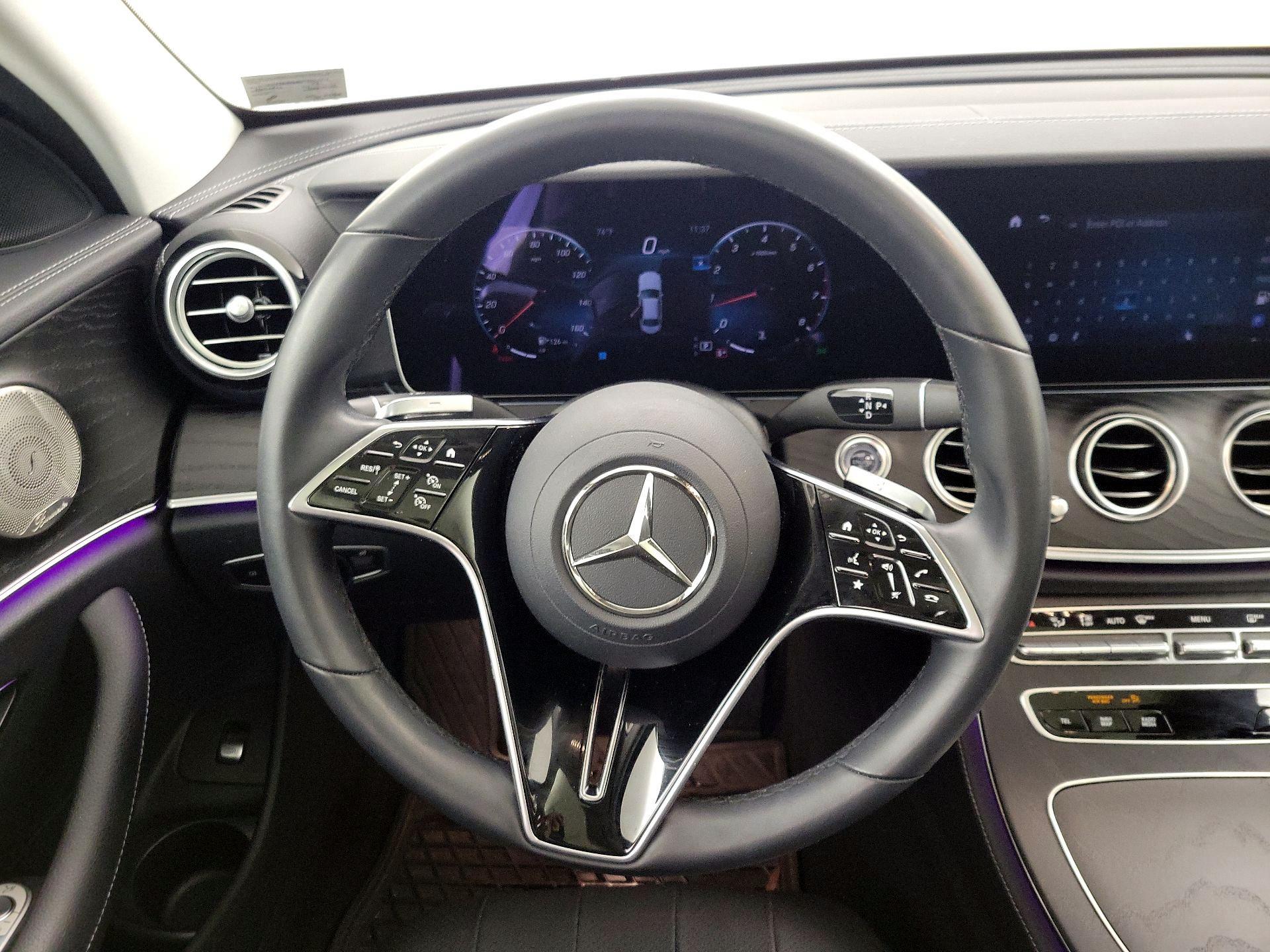 Thumbnail: 2022 Mercedes-Benz E-Class - 10