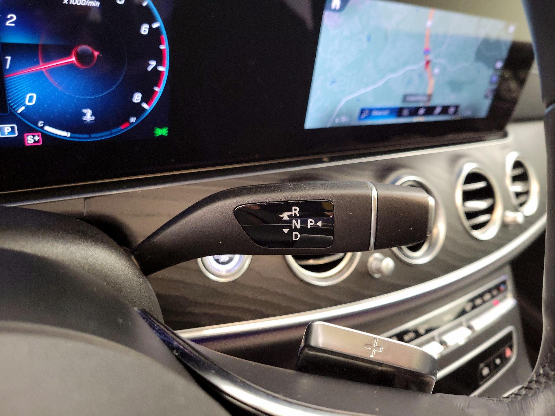 Thumbnail: 2022 Mercedes-Benz E-Class - 18