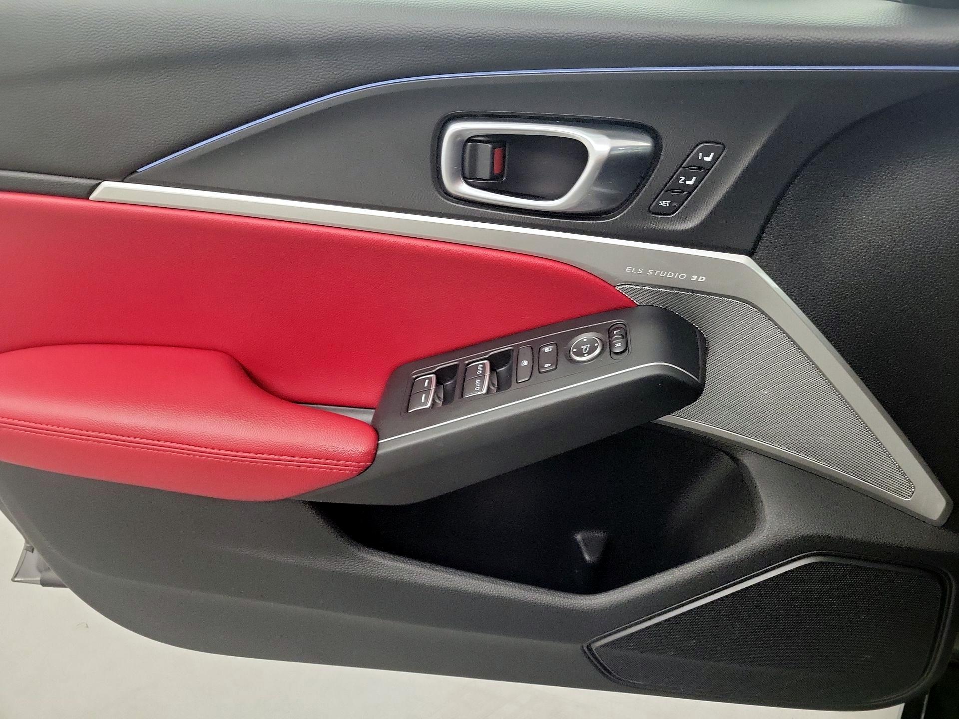 Thumbnail: 2023 Acura Integra - 10