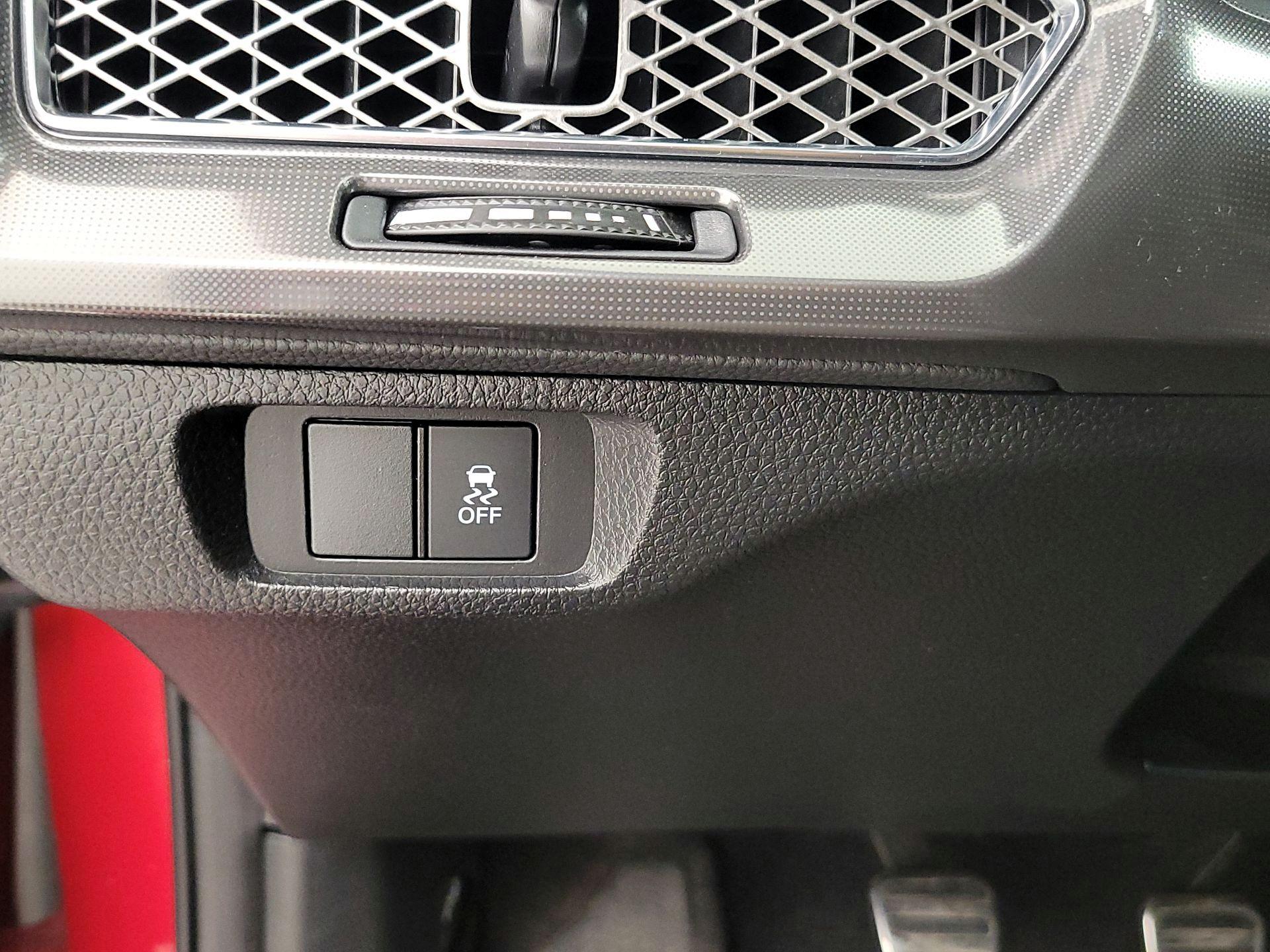 Thumbnail: 2023 Acura Integra - 13