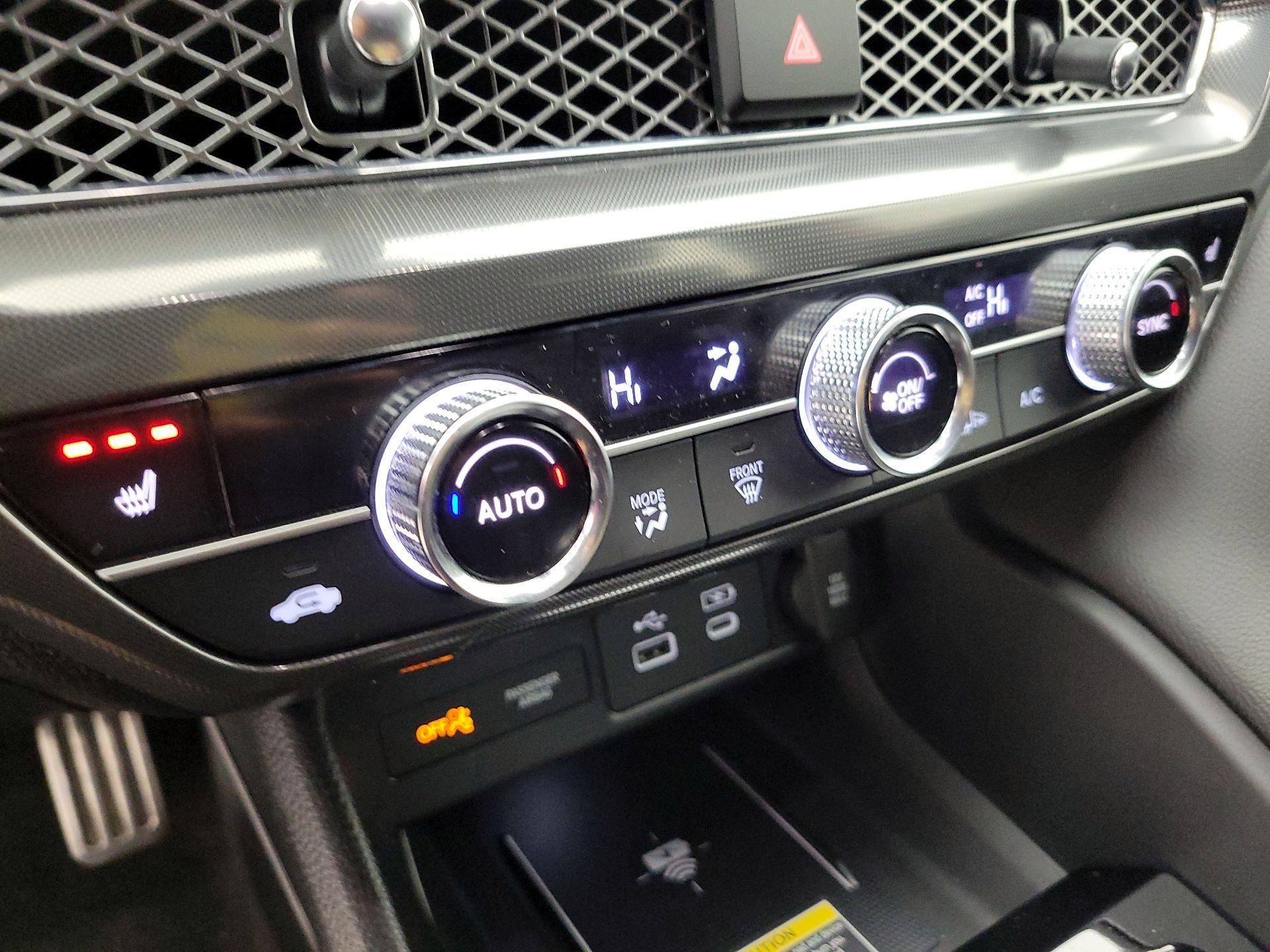 Thumbnail: 2023 Acura Integra - 16