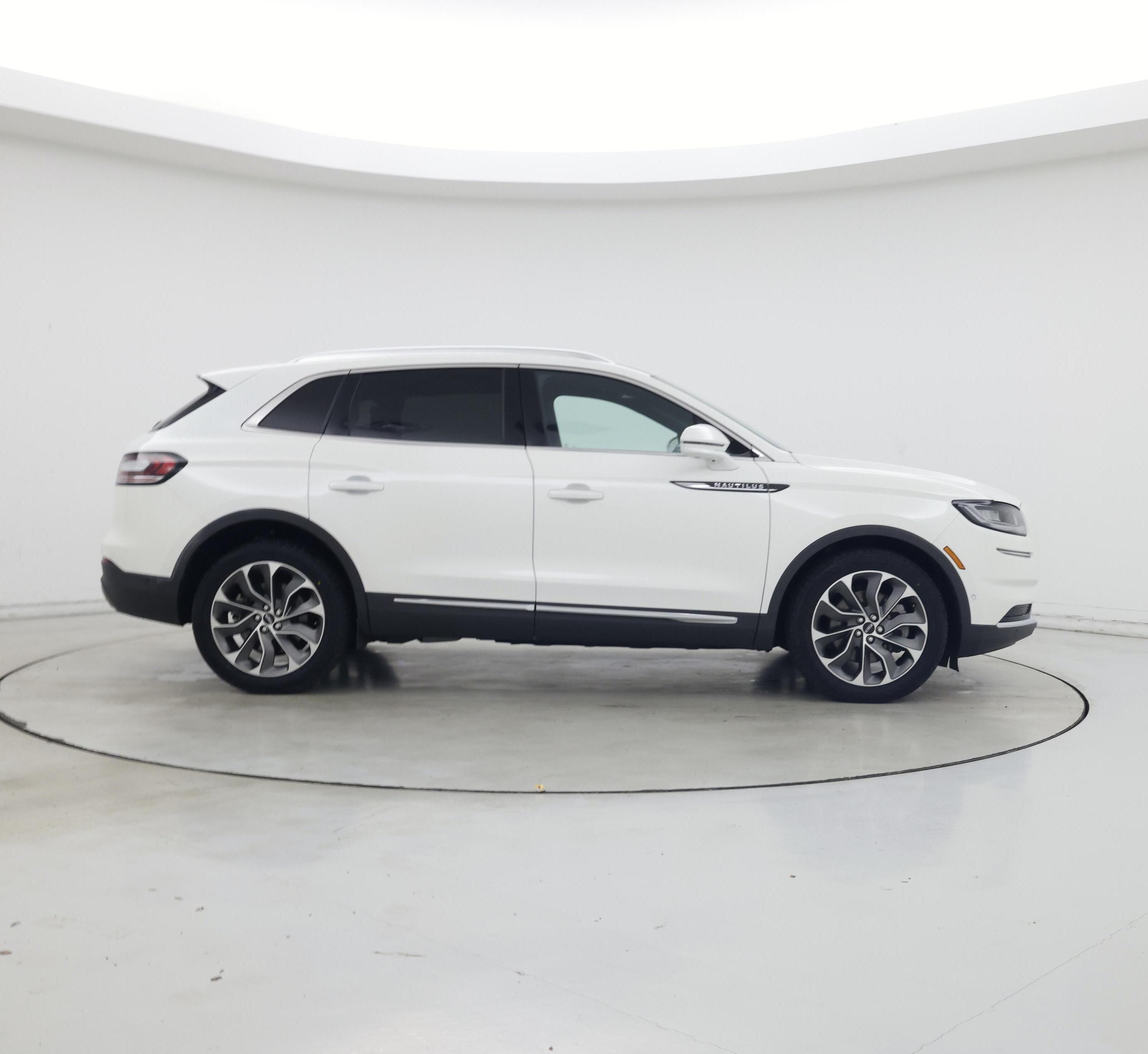 Thumbnail: 2022 Lincoln Nautilus - 7