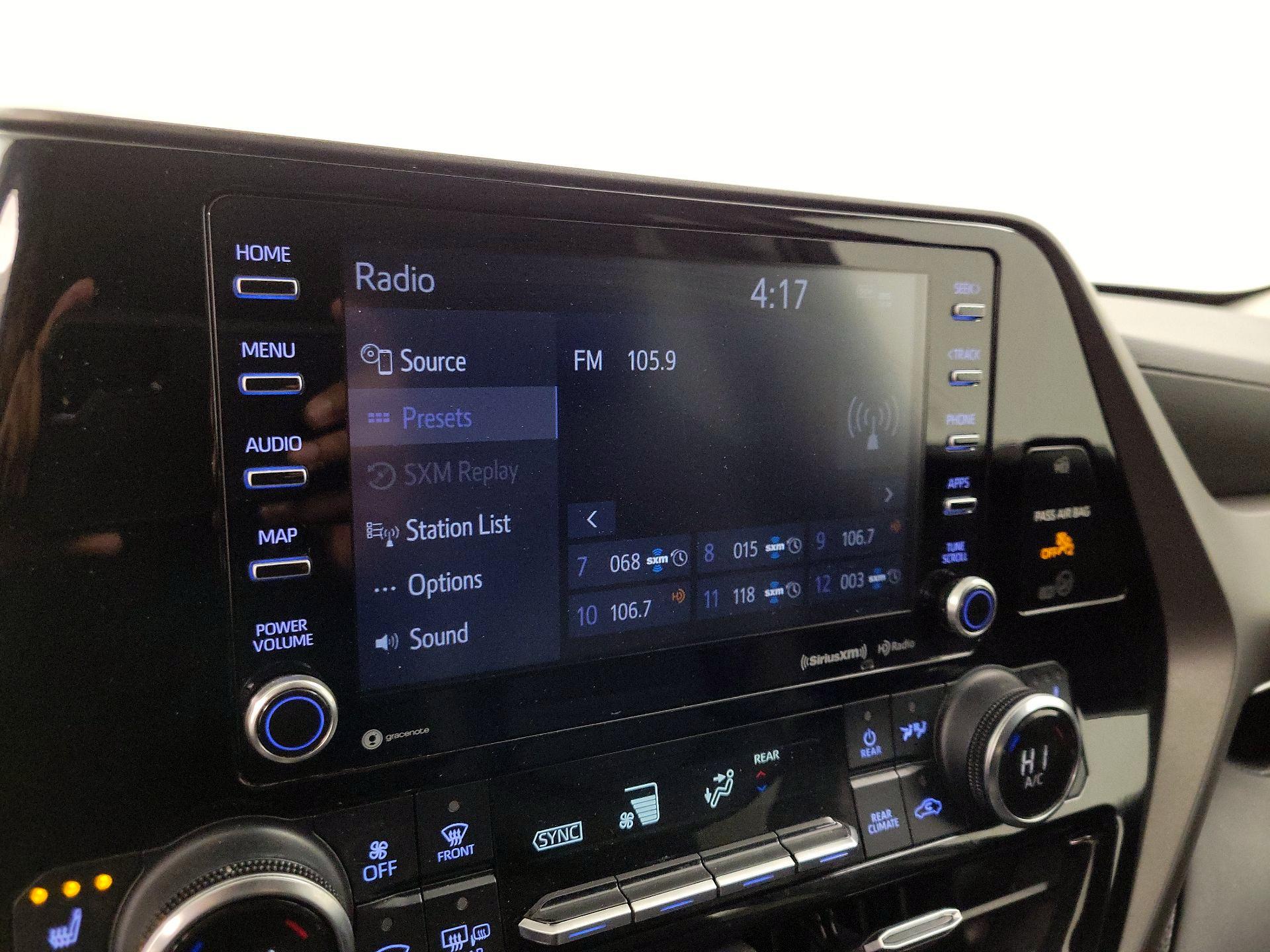 Thumbnail: 2022 Toyota Highlander - 15