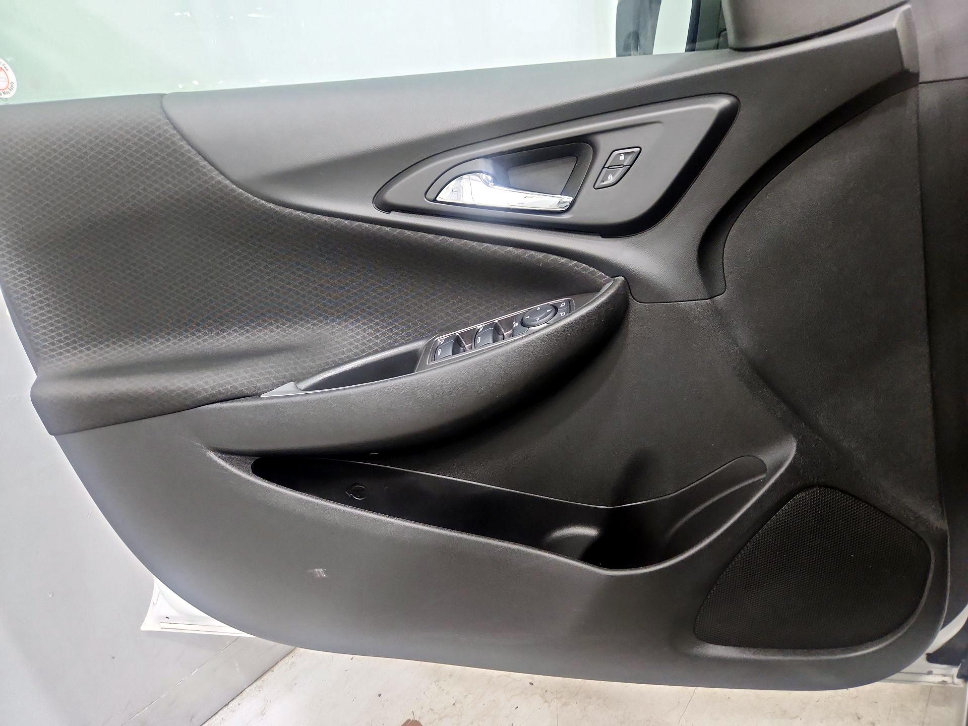 Thumbnail: 2023 Chevrolet Malibu - 12