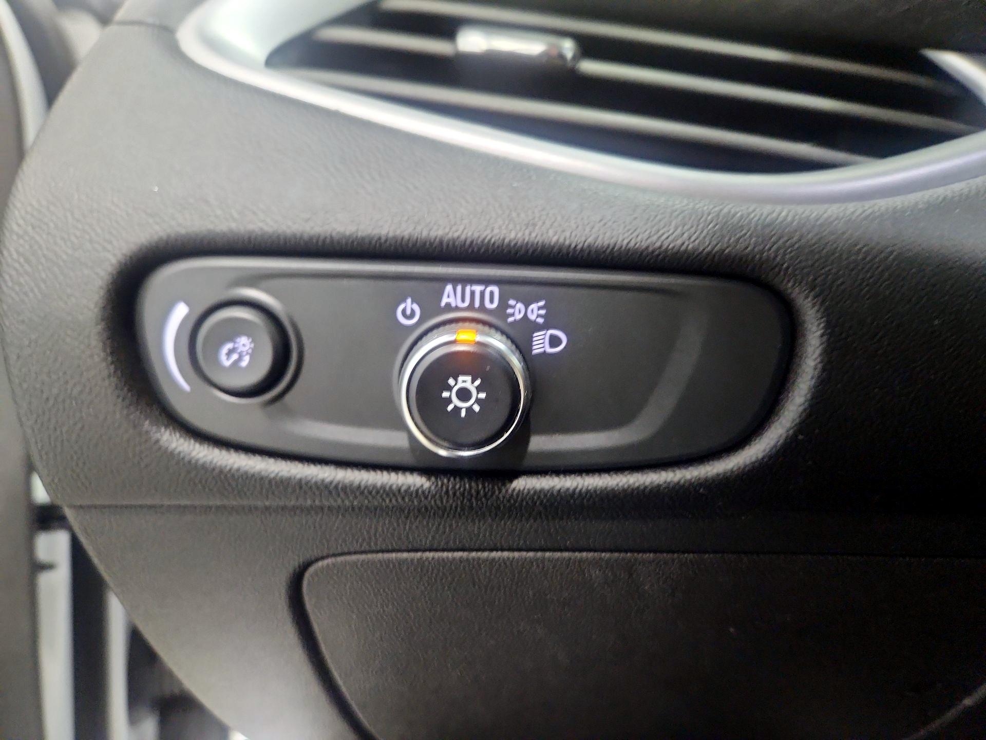 Thumbnail: 2023 Chevrolet Malibu - 13