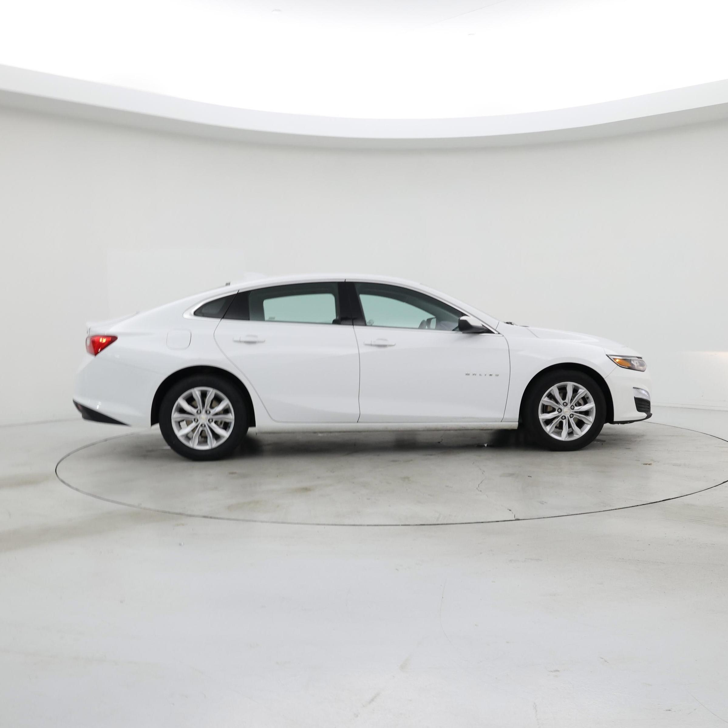 Thumbnail: 2023 Chevrolet Malibu - 7