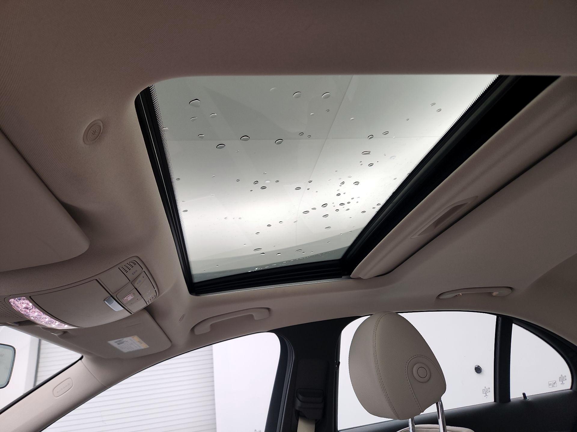 Thumbnail: 2021 Mercedes-Benz E-Class - 17