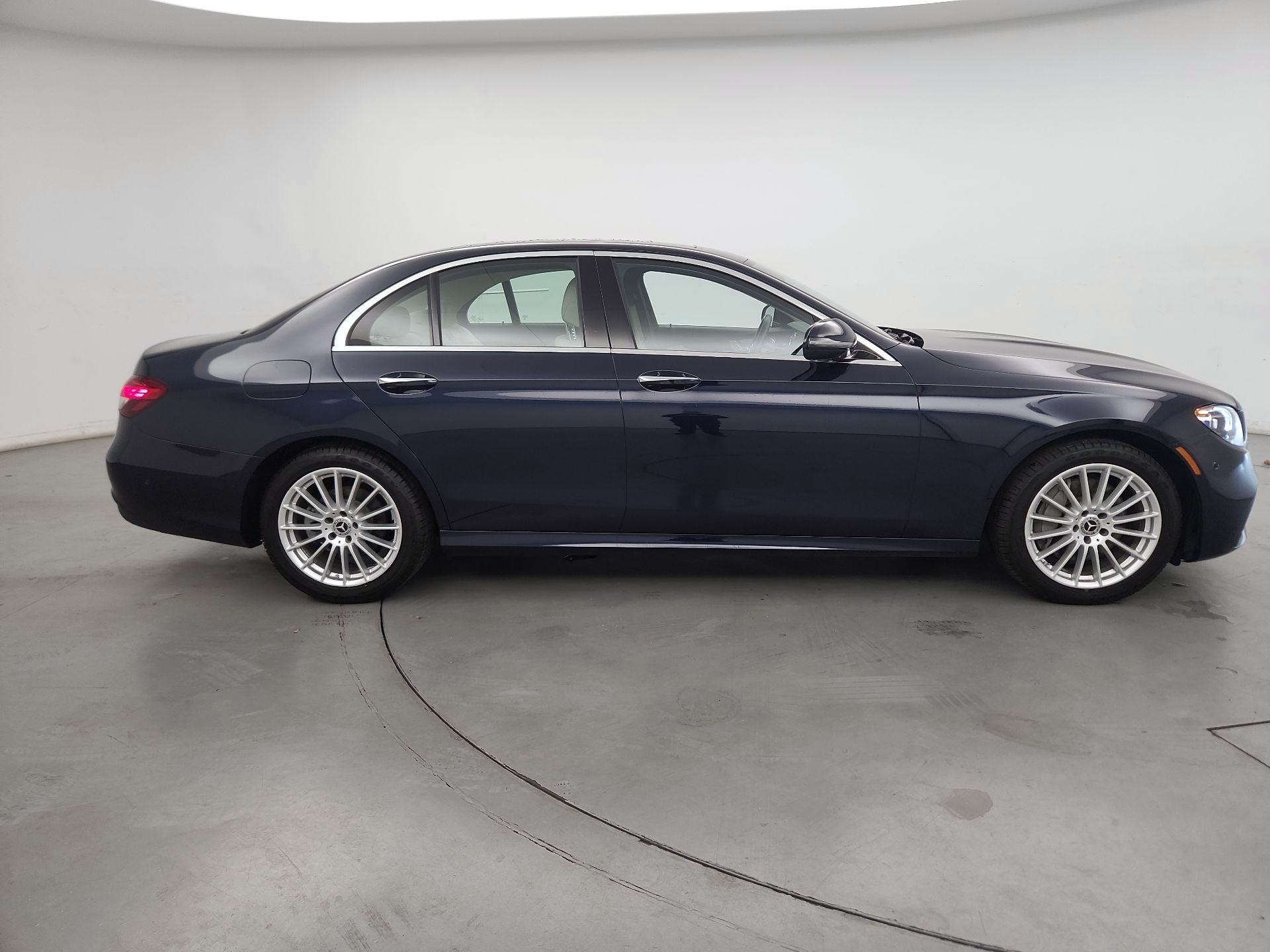 Thumbnail: 2021 Mercedes-Benz E-Class - 4