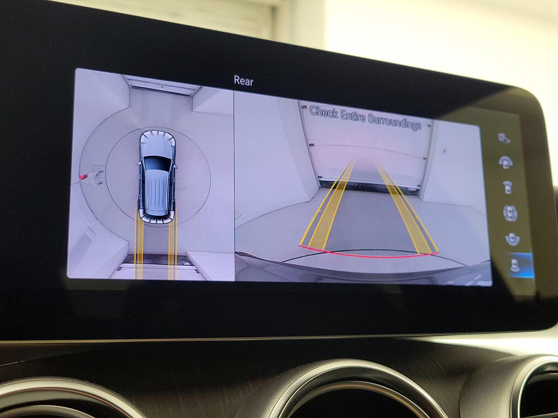 Thumbnail: 2022 Mercedes-Benz GLC - 14