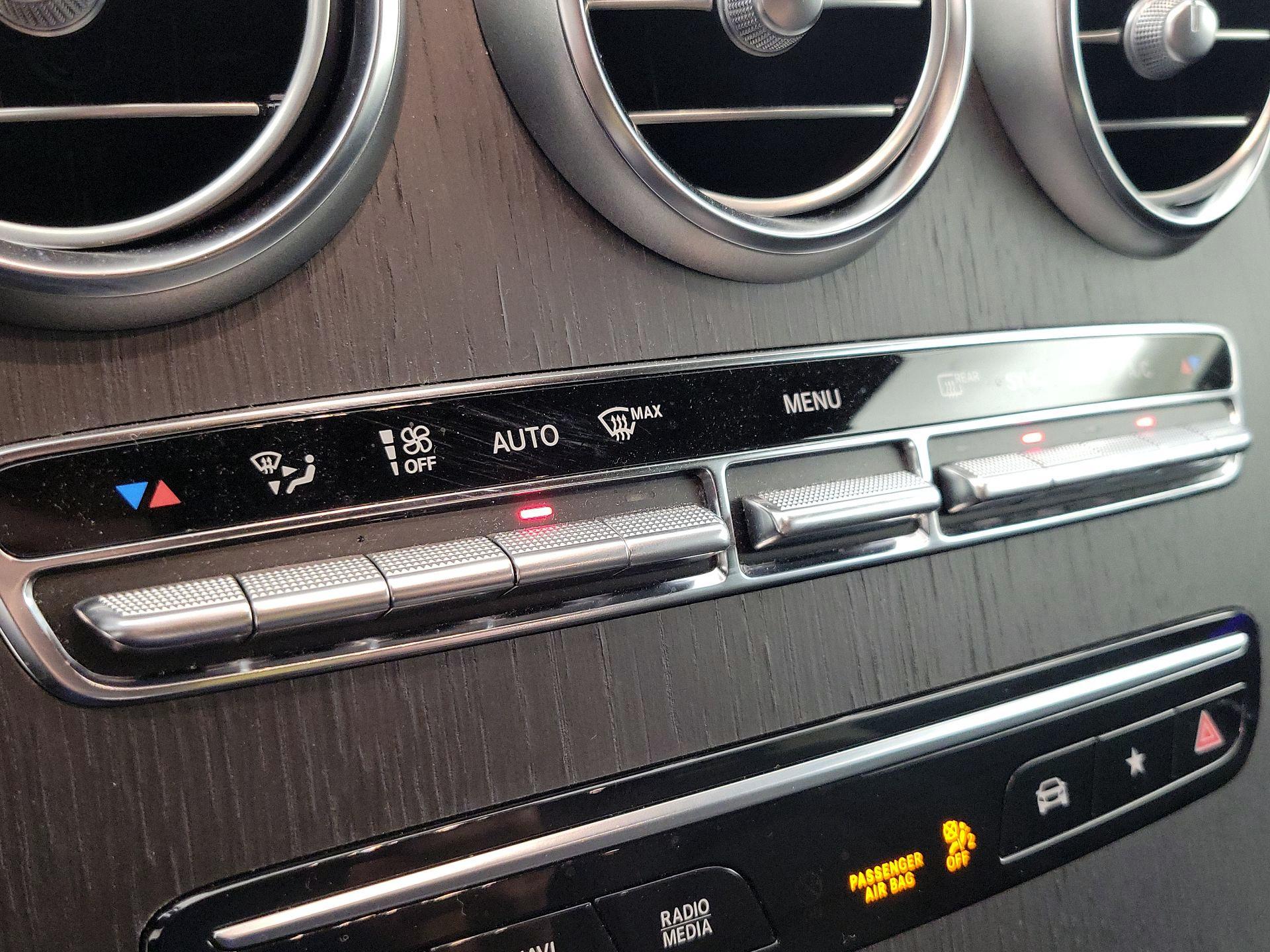 Thumbnail: 2022 Mercedes-Benz GLC - 16