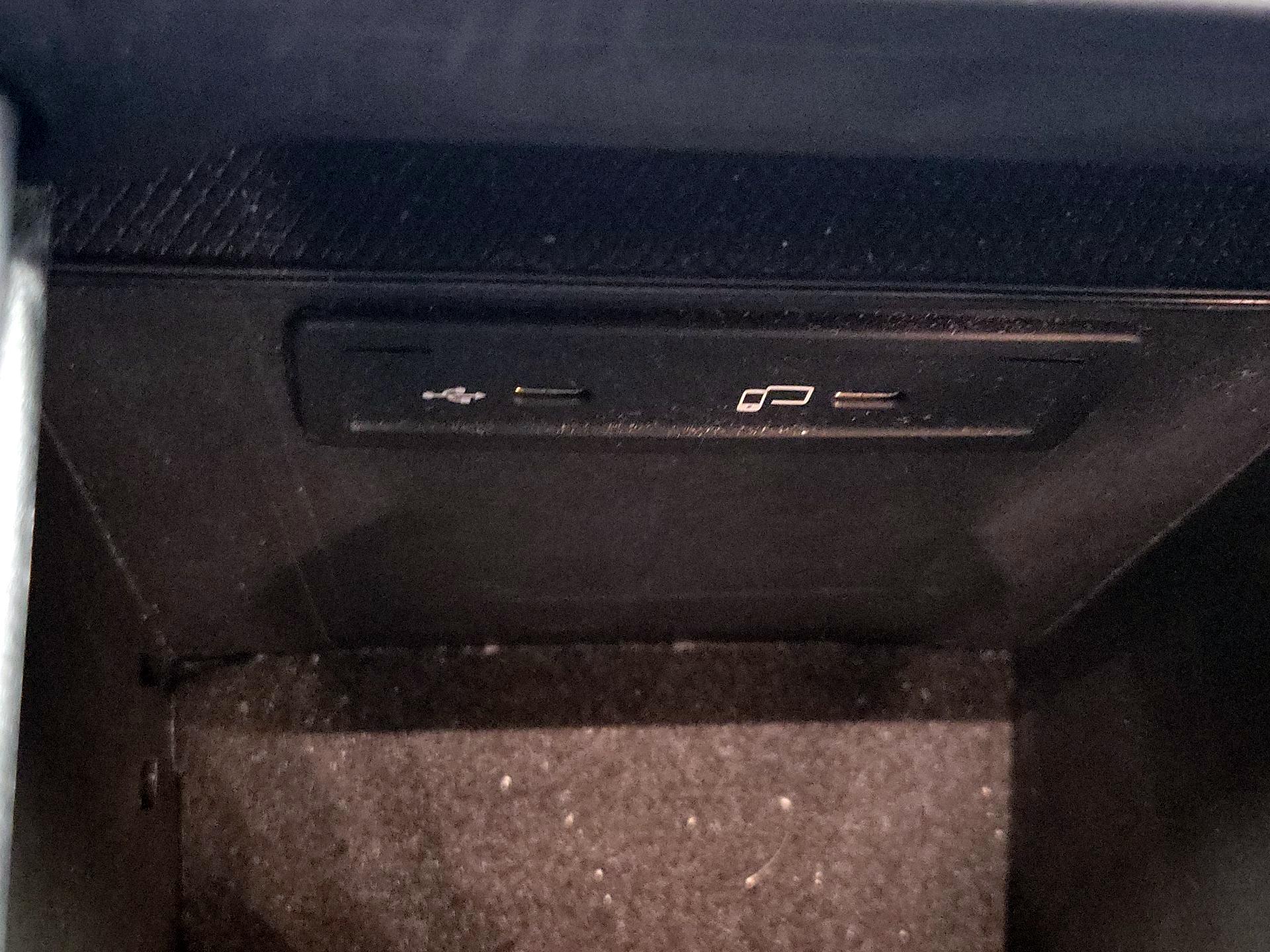 Thumbnail: 2022 Mercedes-Benz GLC - 18