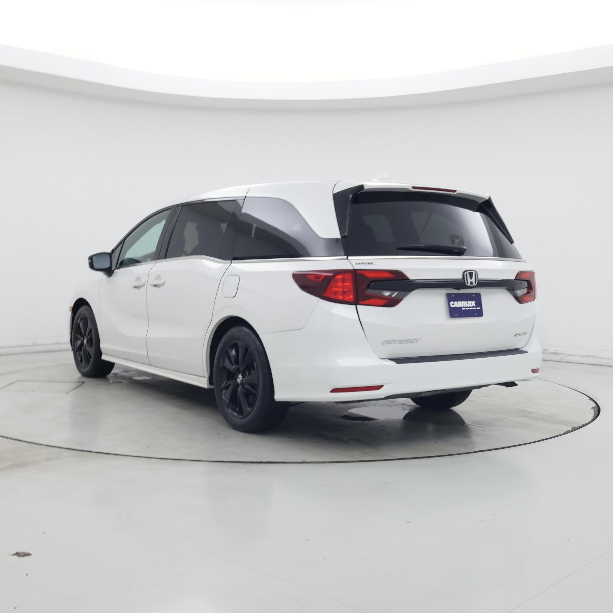 Thumbnail: 2023 Honda Odyssey - 2
