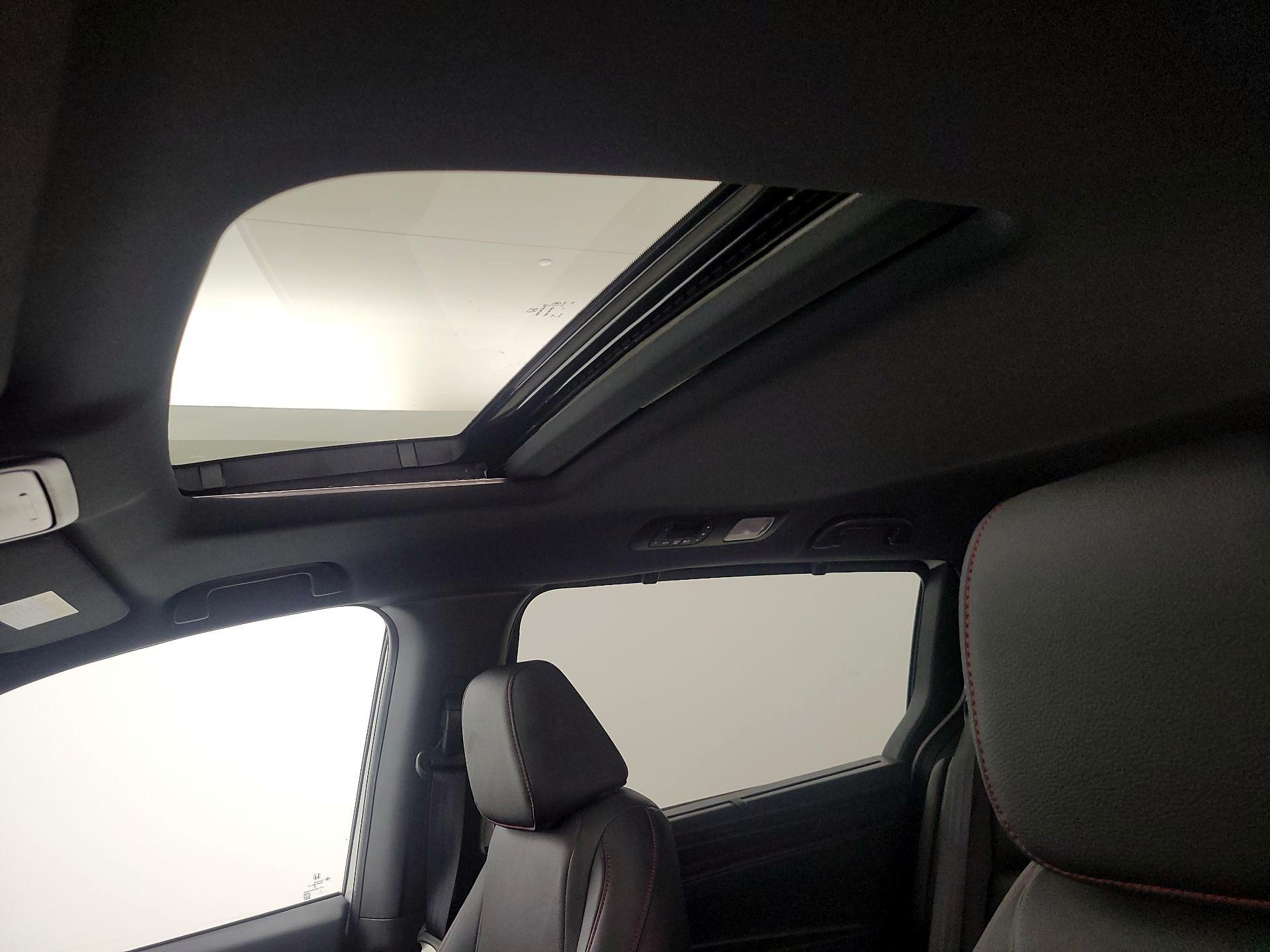 Thumbnail: 2023 Honda Odyssey - 19