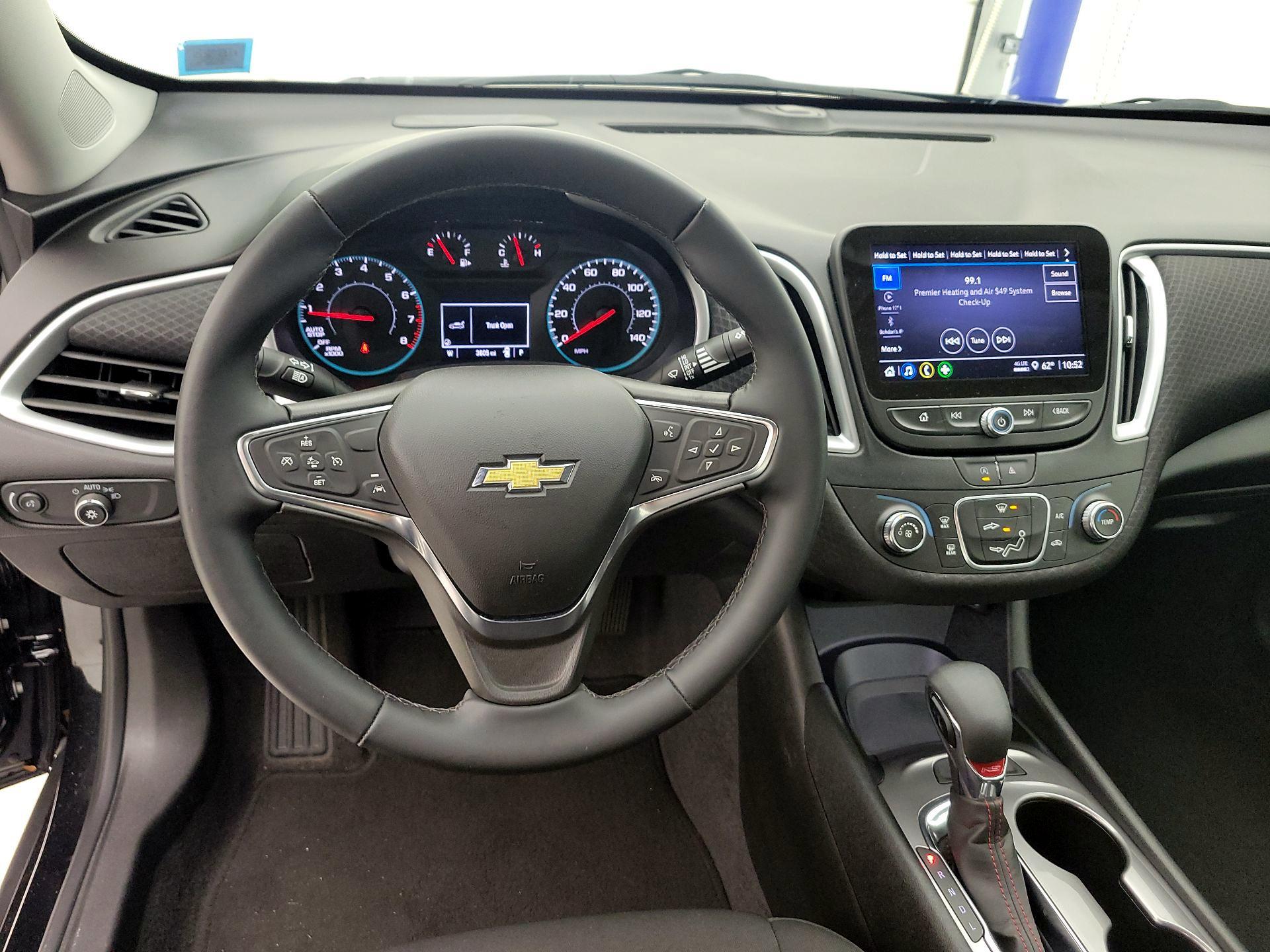 Thumbnail: 2024 Chevrolet Malibu - 9