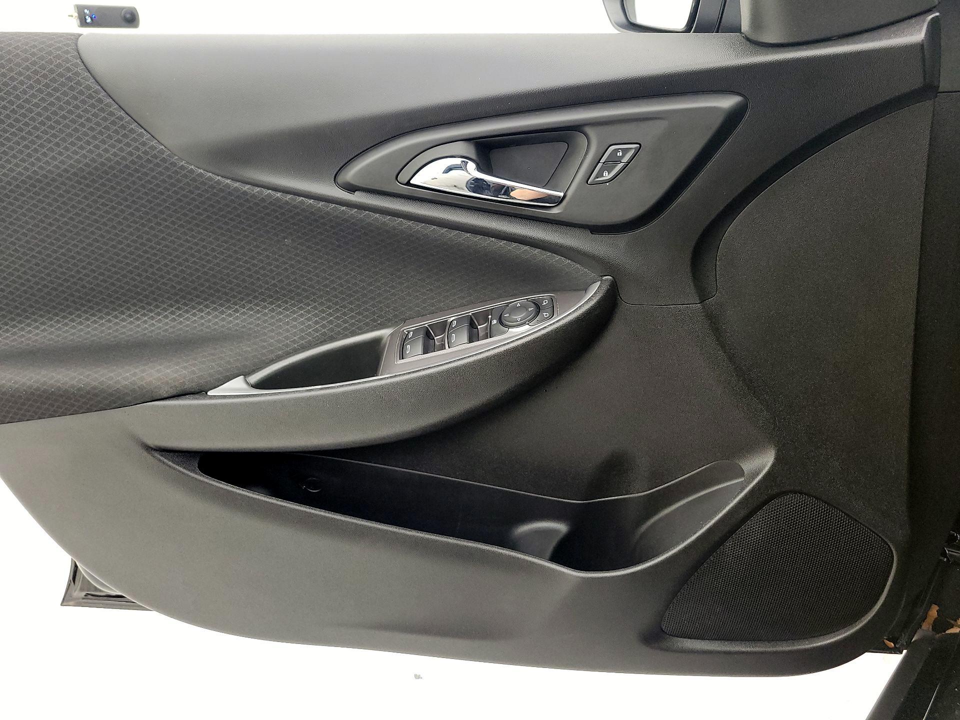 Thumbnail: 2024 Chevrolet Malibu - 12