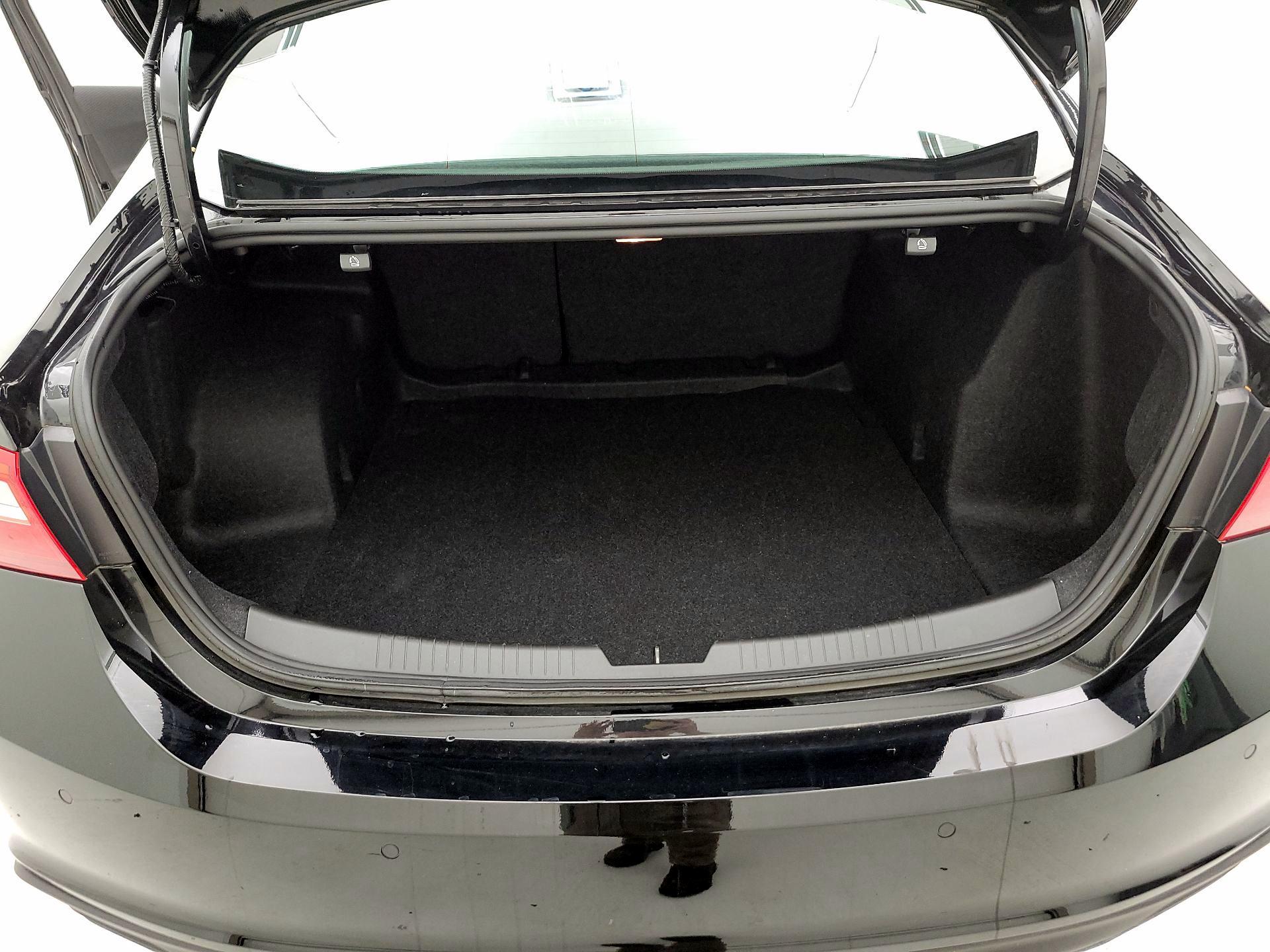 Thumbnail: 2024 Chevrolet Malibu - 20