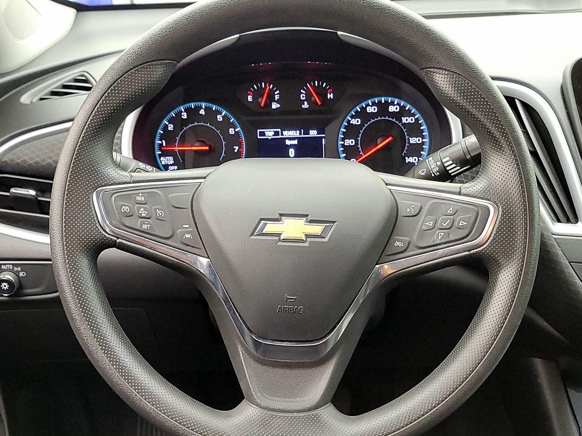 Thumbnail: 2023 Chevrolet Malibu - 10