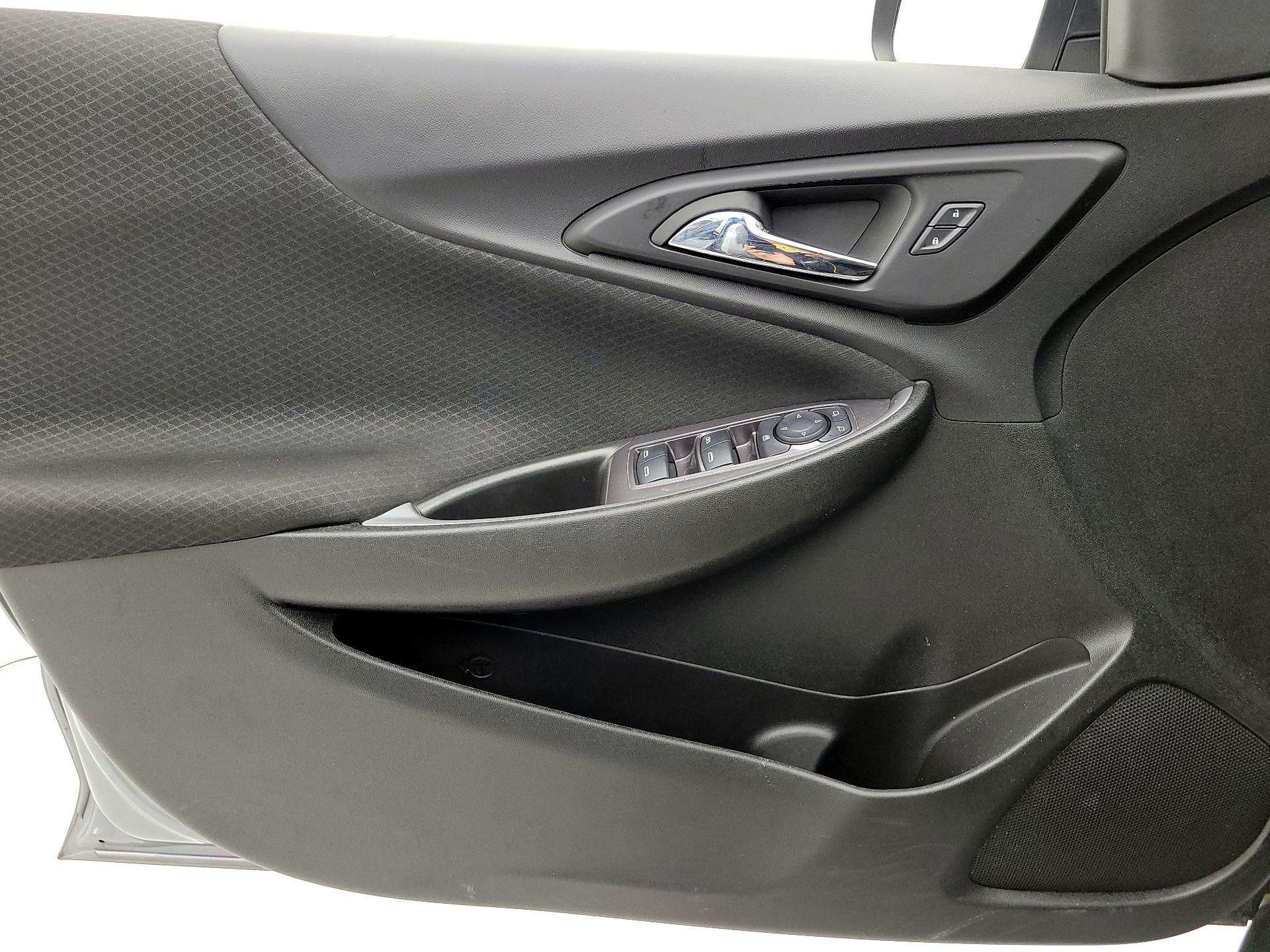 Thumbnail: 2023 Chevrolet Malibu - 12