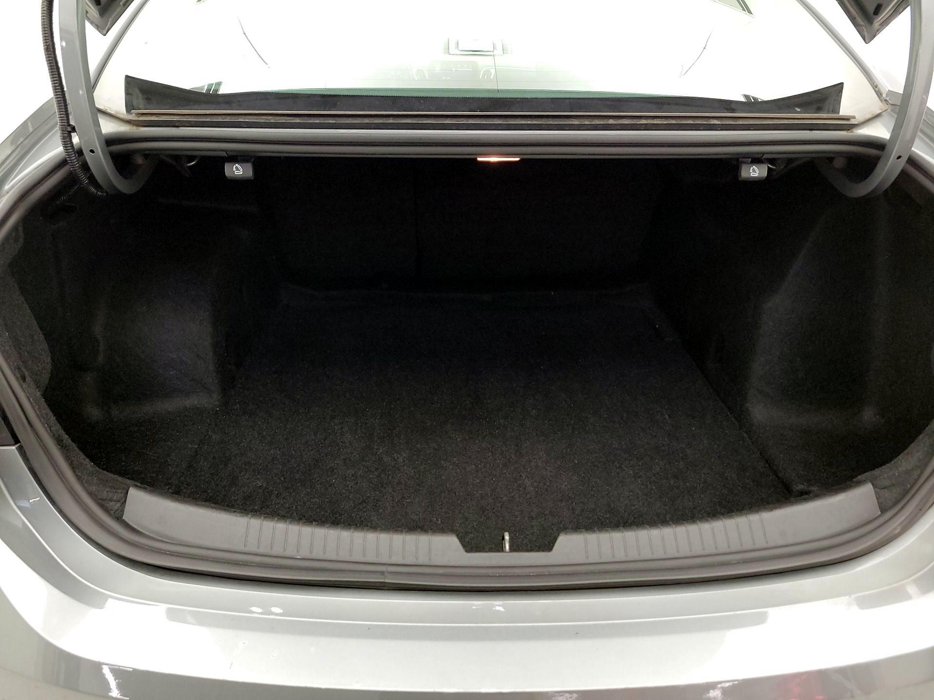 Thumbnail: 2023 Chevrolet Malibu - 20