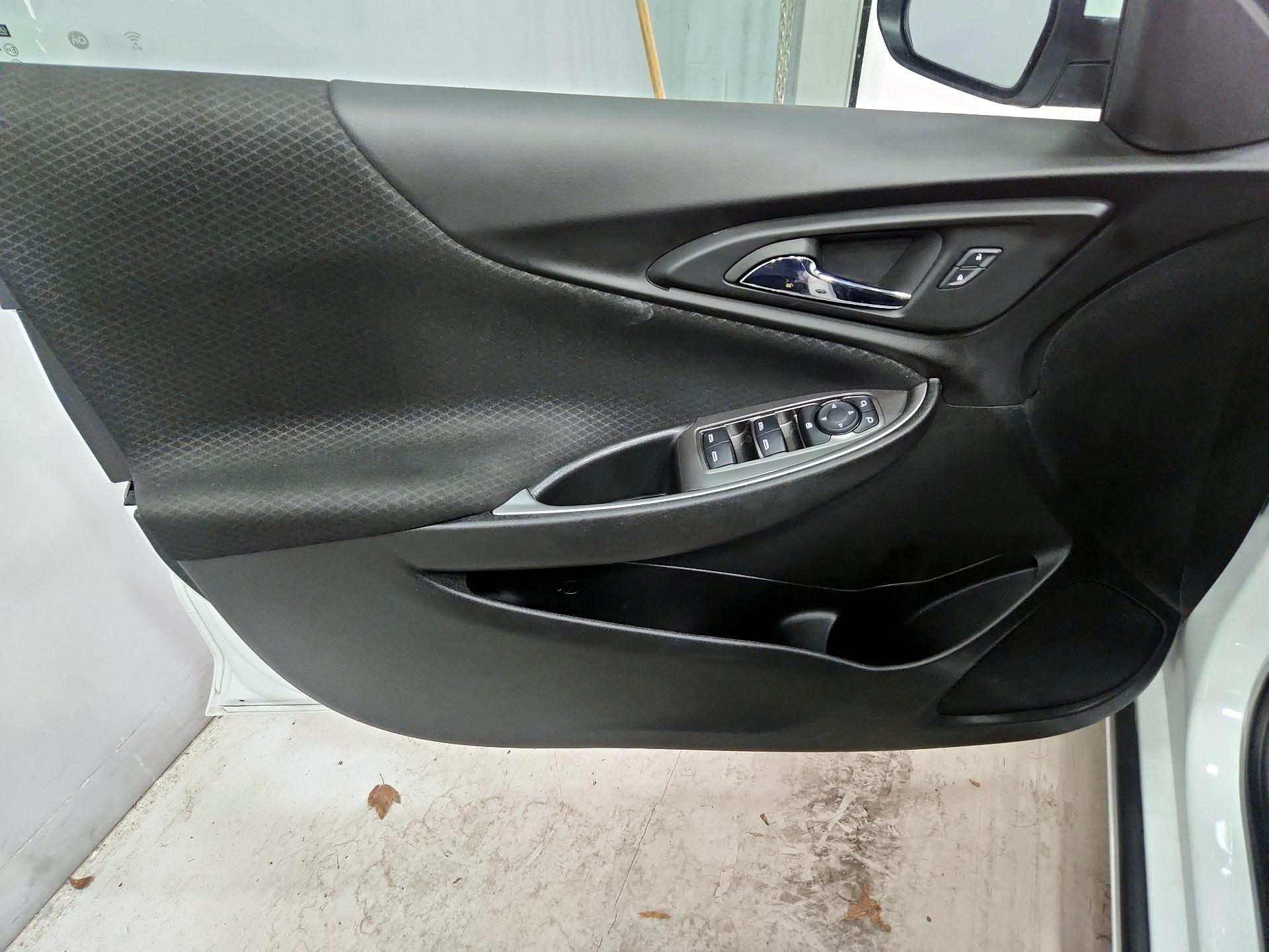 Thumbnail: 2023 Chevrolet Malibu - 12