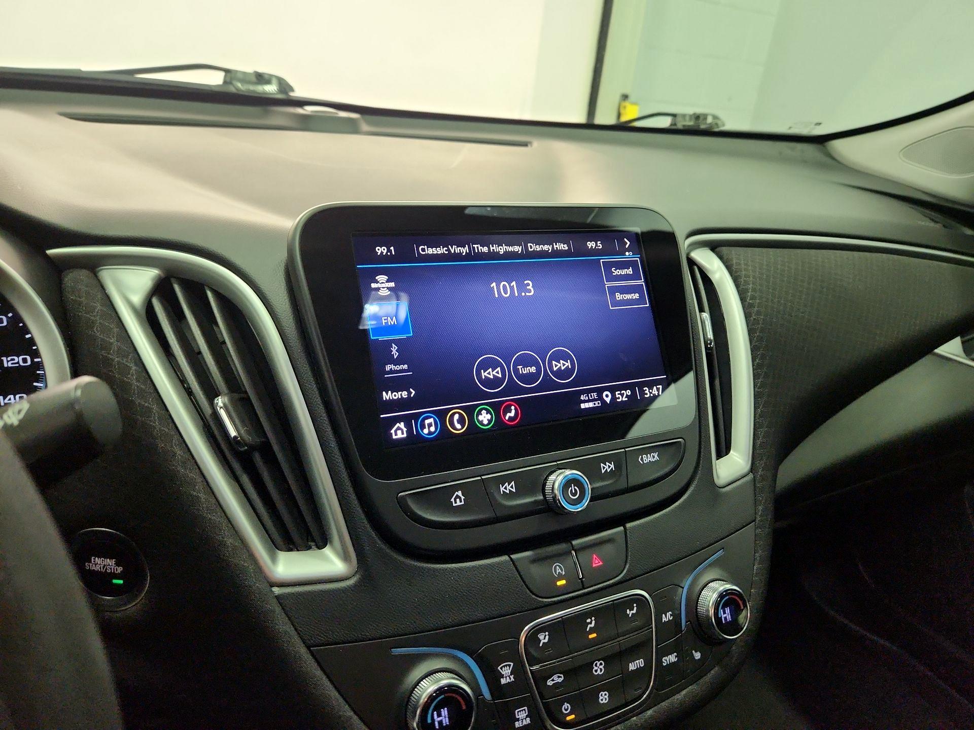 Thumbnail: 2023 Chevrolet Malibu - 15