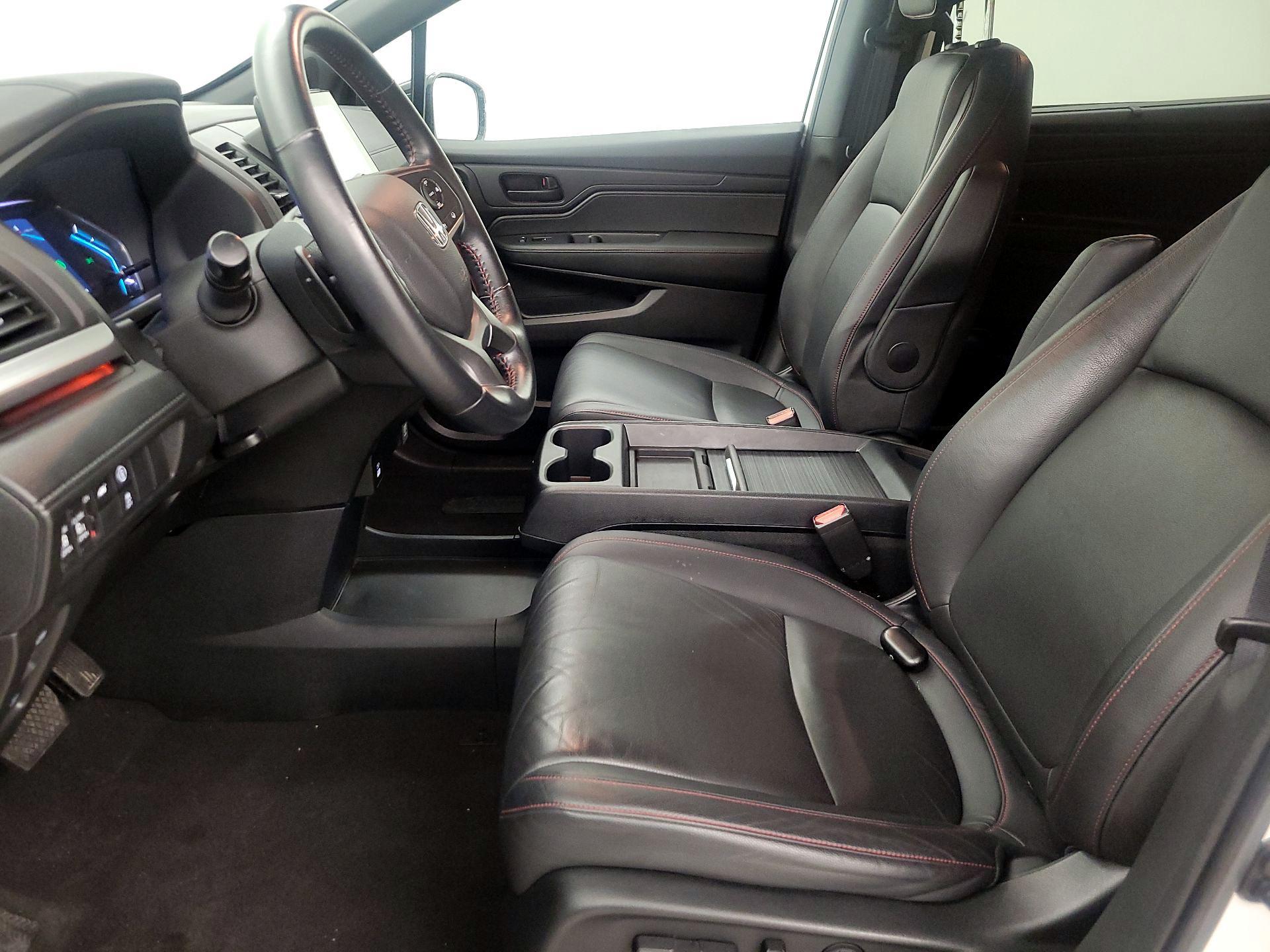 Thumbnail: 2023 Honda Odyssey - 11