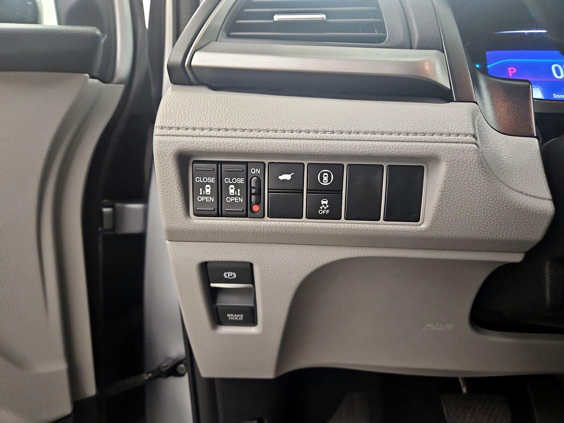 Thumbnail: 2023 Honda Odyssey - 13