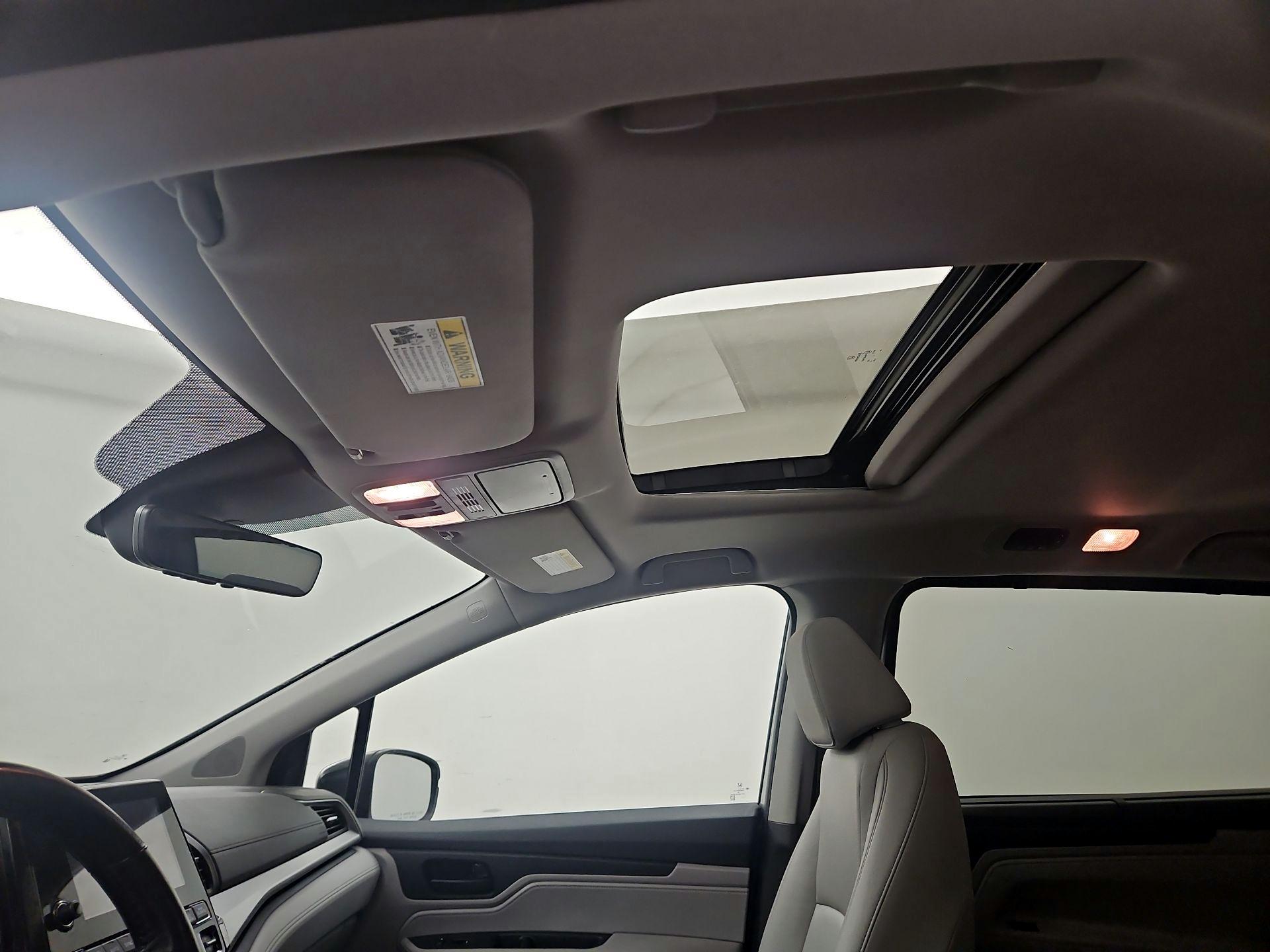 Thumbnail: 2023 Honda Odyssey - 19