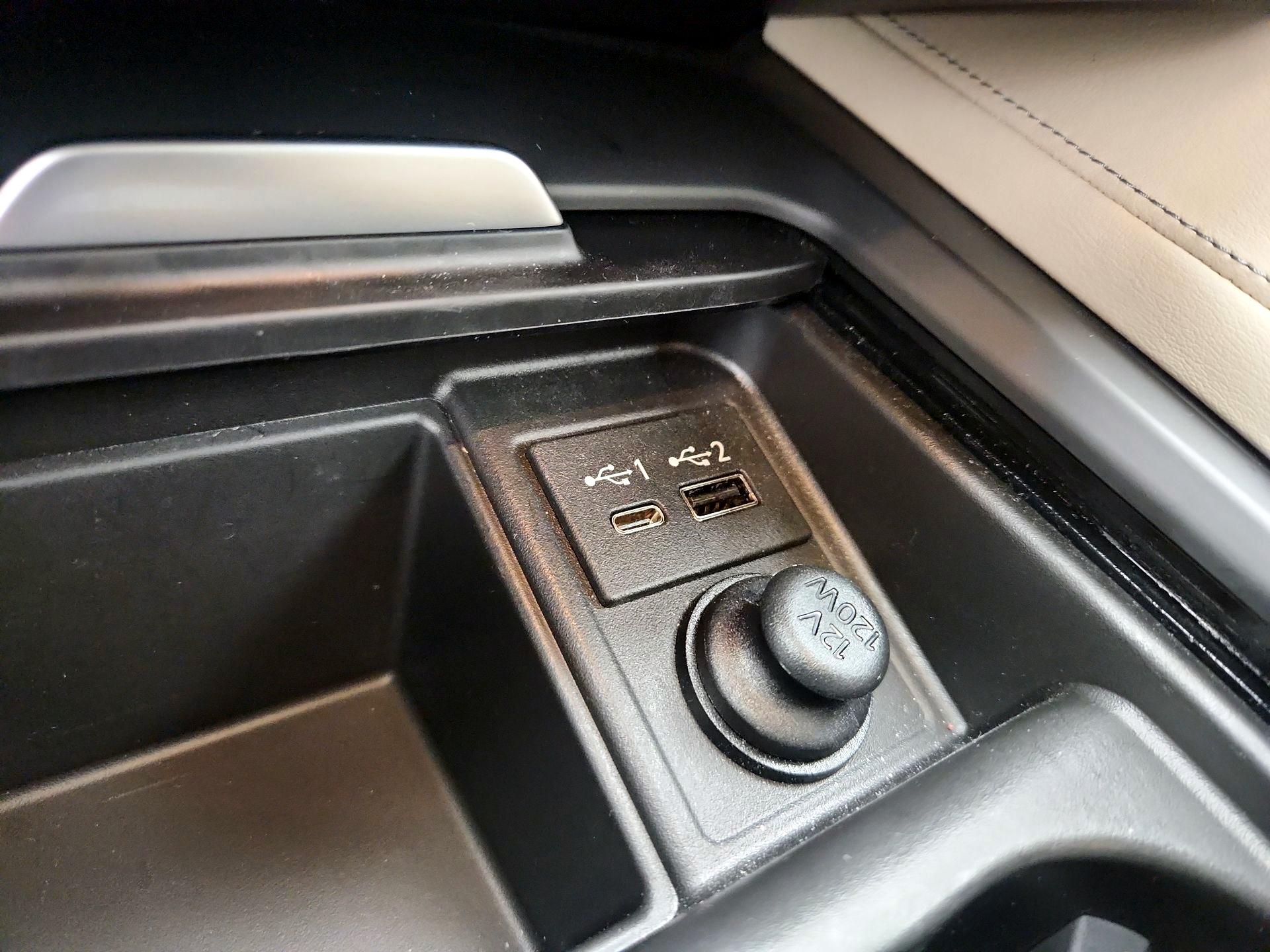 Thumbnail: 2022 INFINITI QX50 - 18