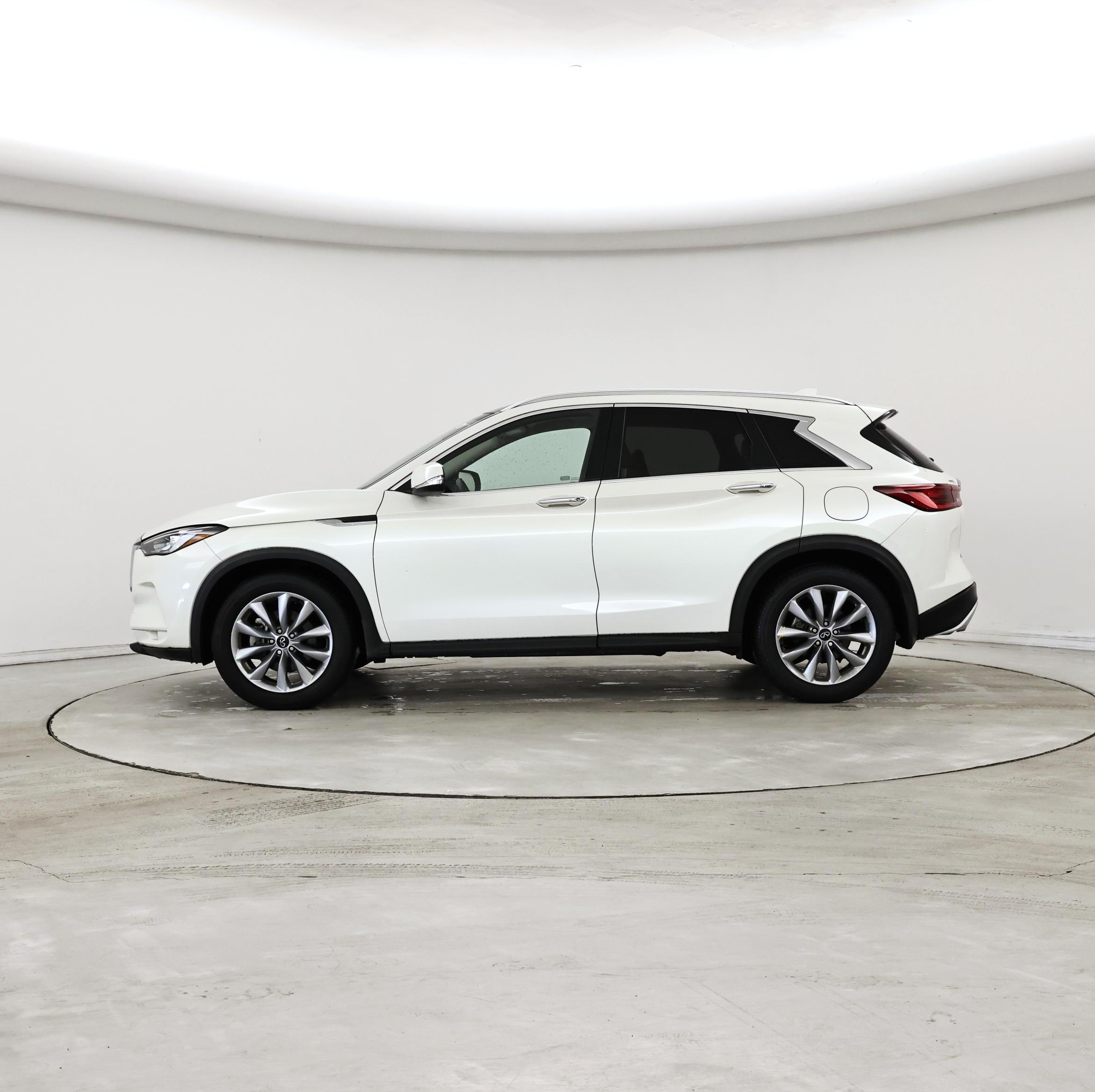 Thumbnail: 2022 INFINITI QX50 - 3