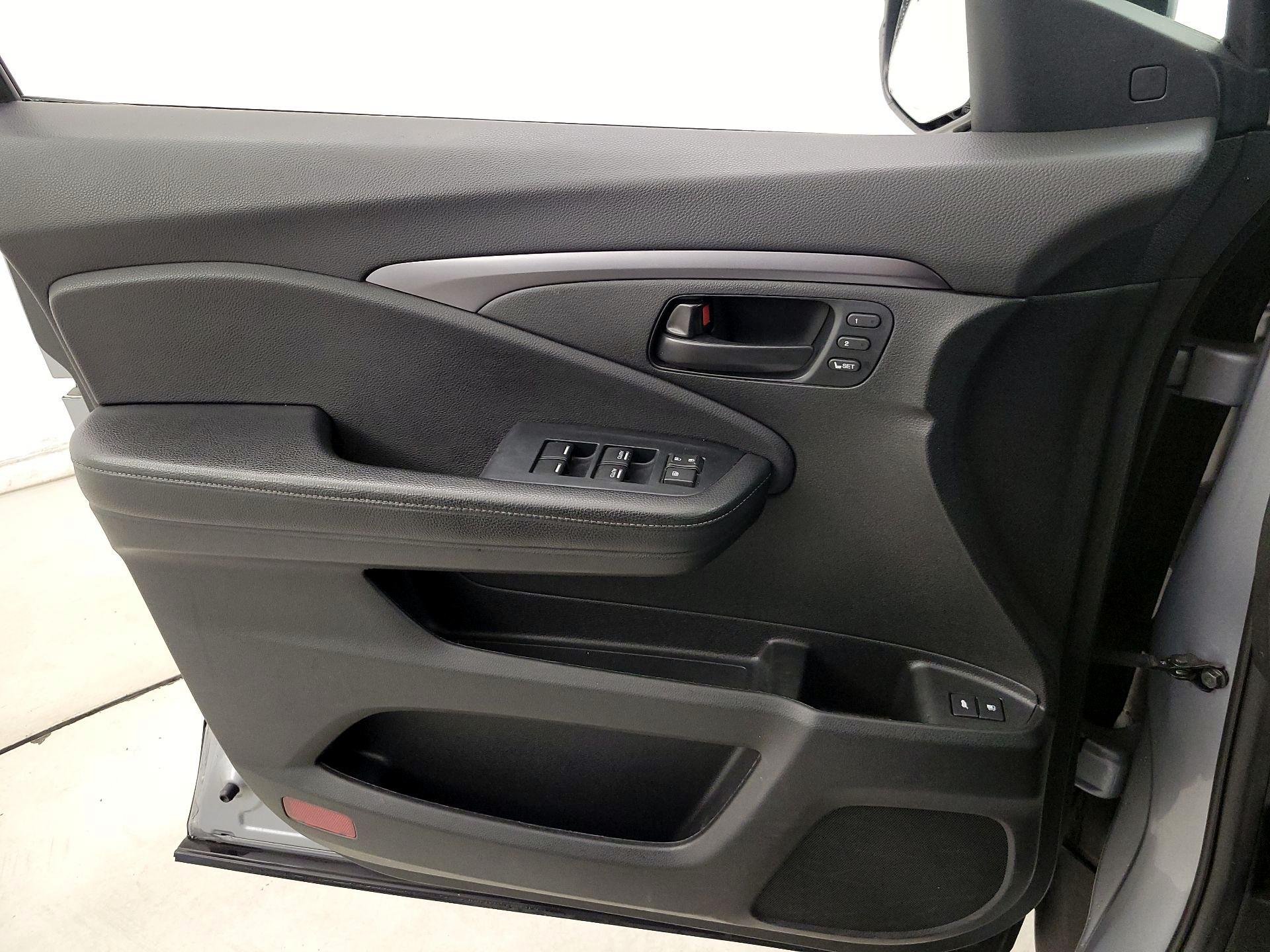 Thumbnail: 2023 Honda Passport - 12