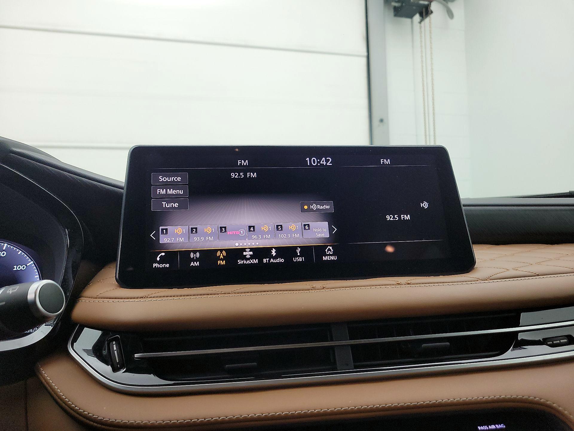 Thumbnail: 2022 INFINITI QX60 - 14