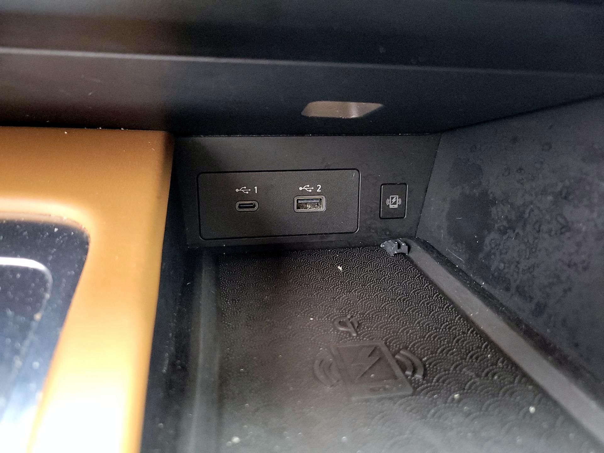 Thumbnail: 2022 INFINITI QX60 - 17