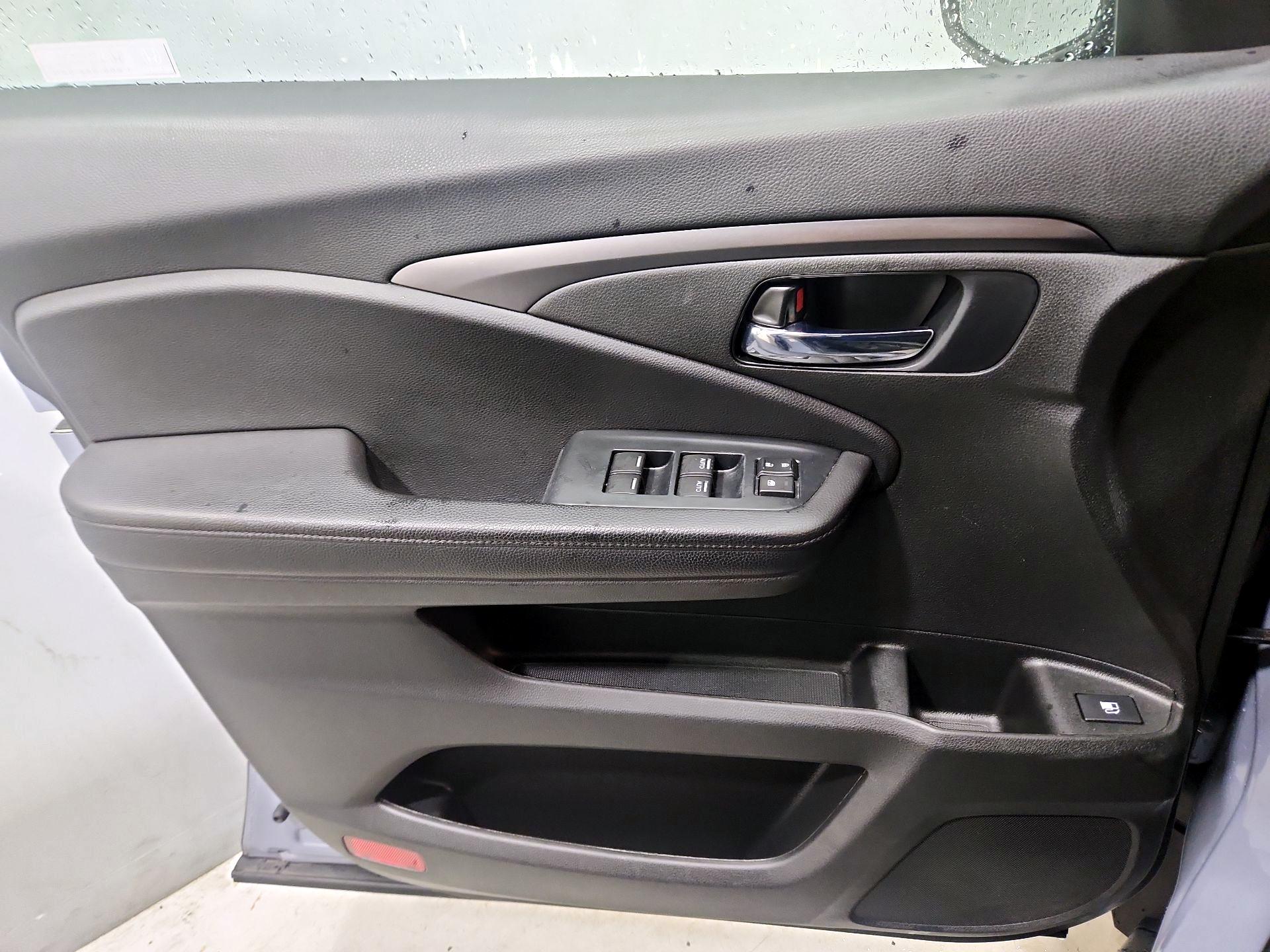 Thumbnail: 2022 Honda Pilot - 12