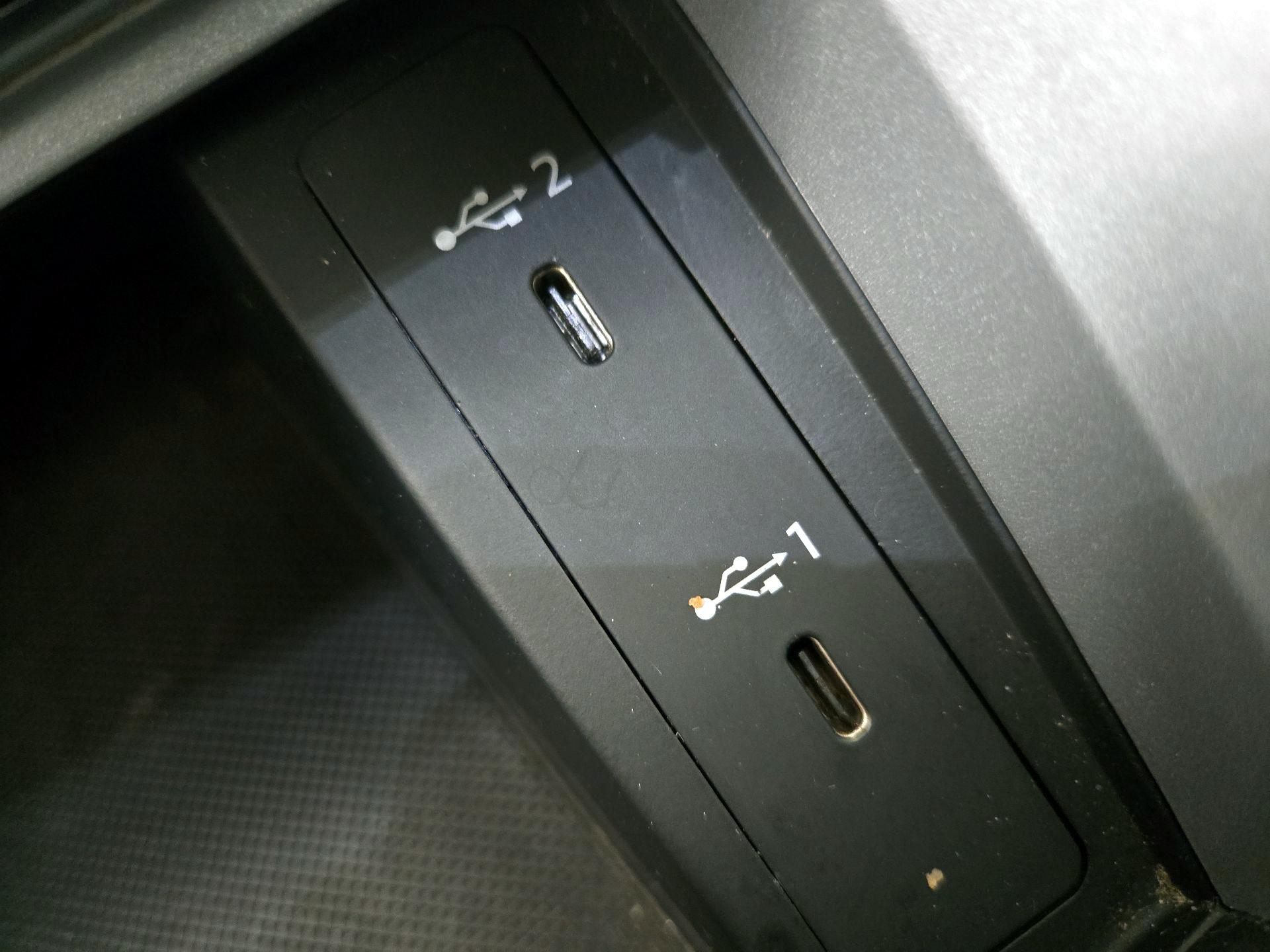 Thumbnail: 2022 Audi Q3 - 18