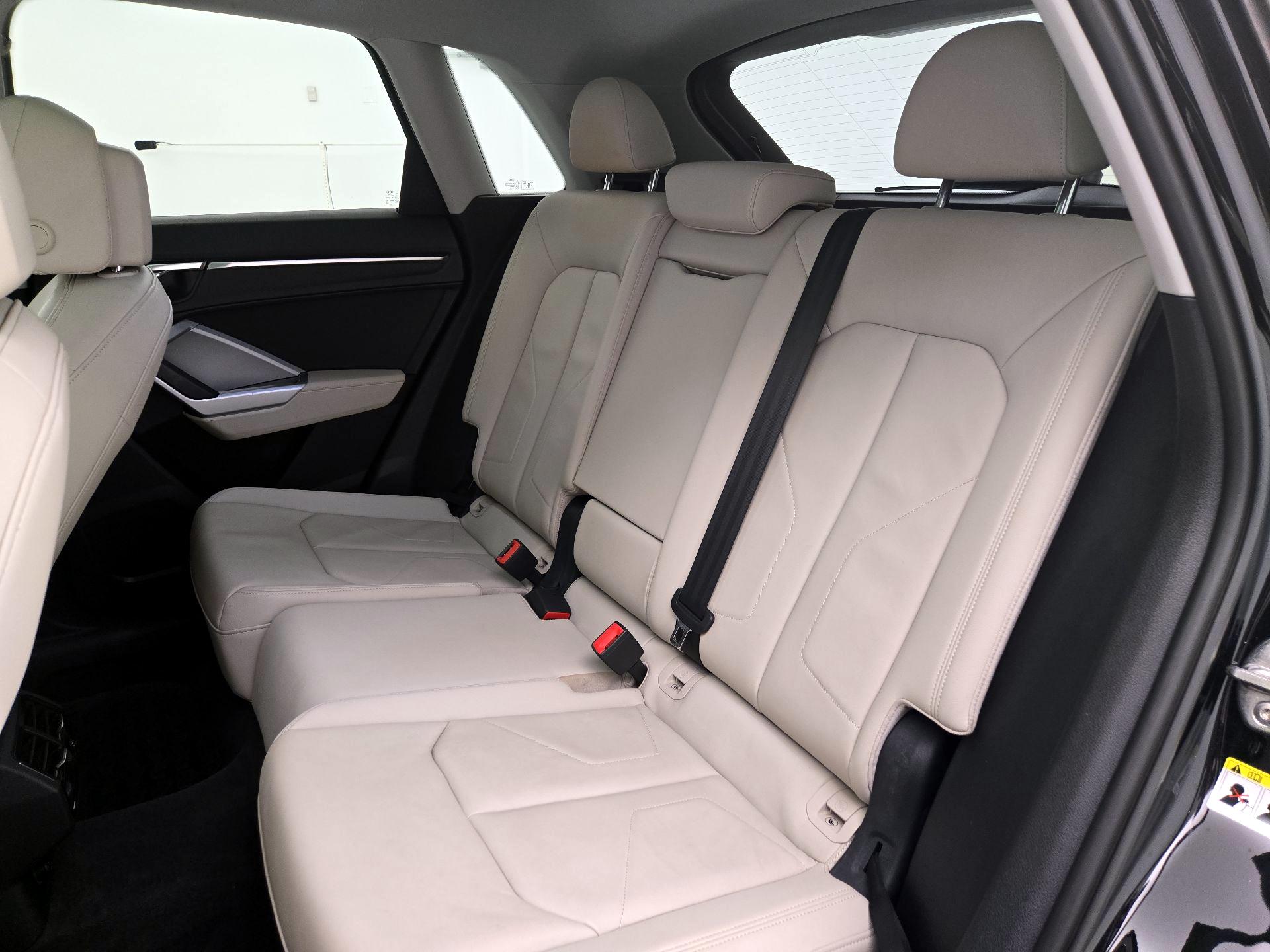 Thumbnail: 2022 Audi Q3 - 20