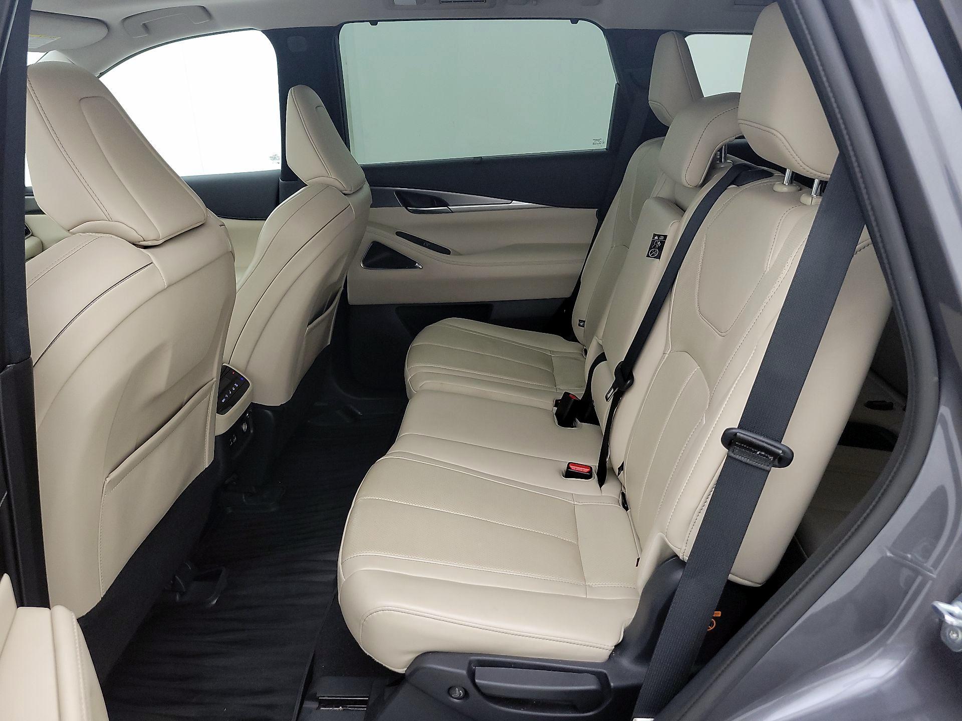 Thumbnail: 2023 INFINITI QX60 - 20