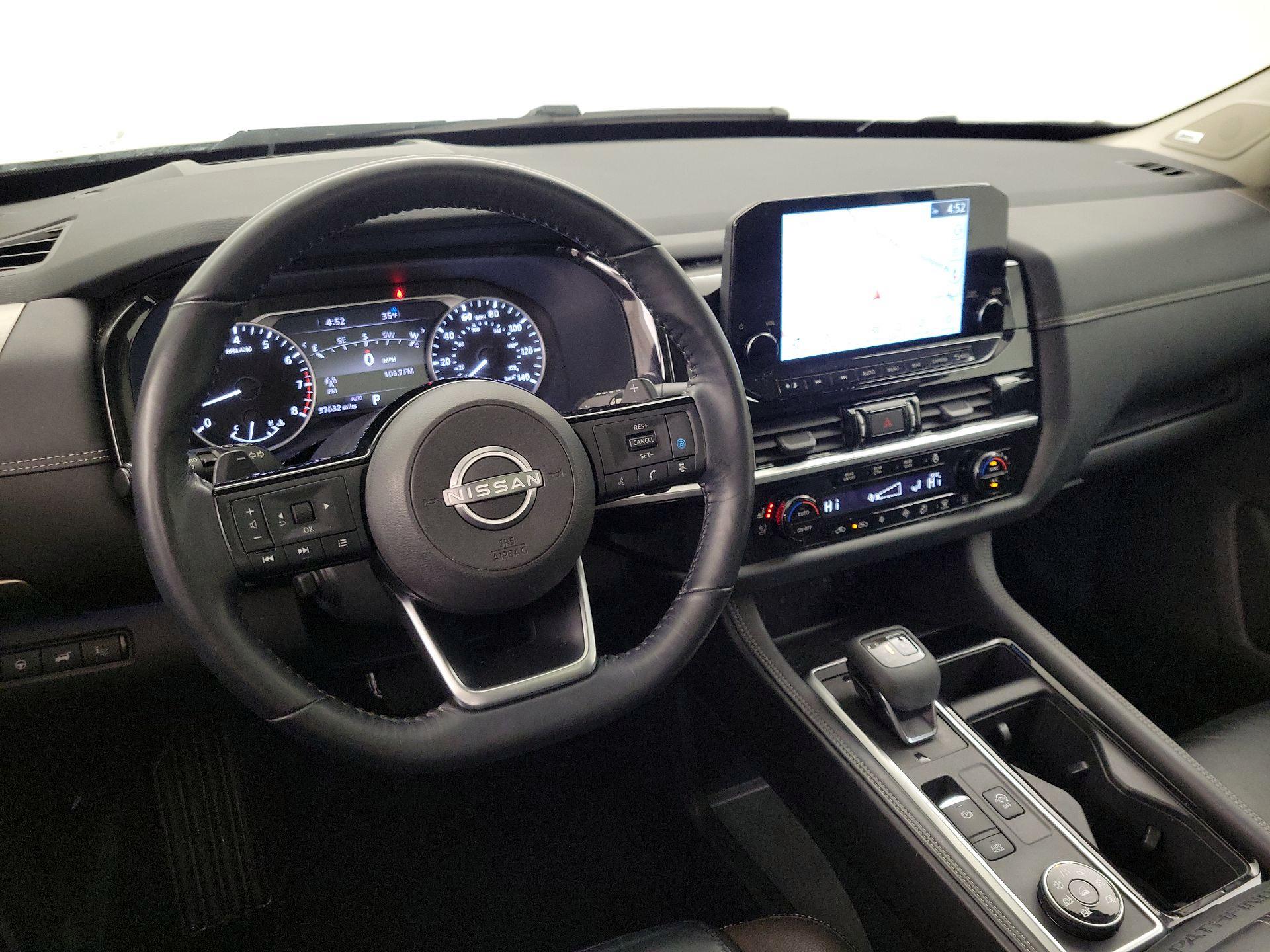 Thumbnail: 2022 Nissan Pathfinder - 9