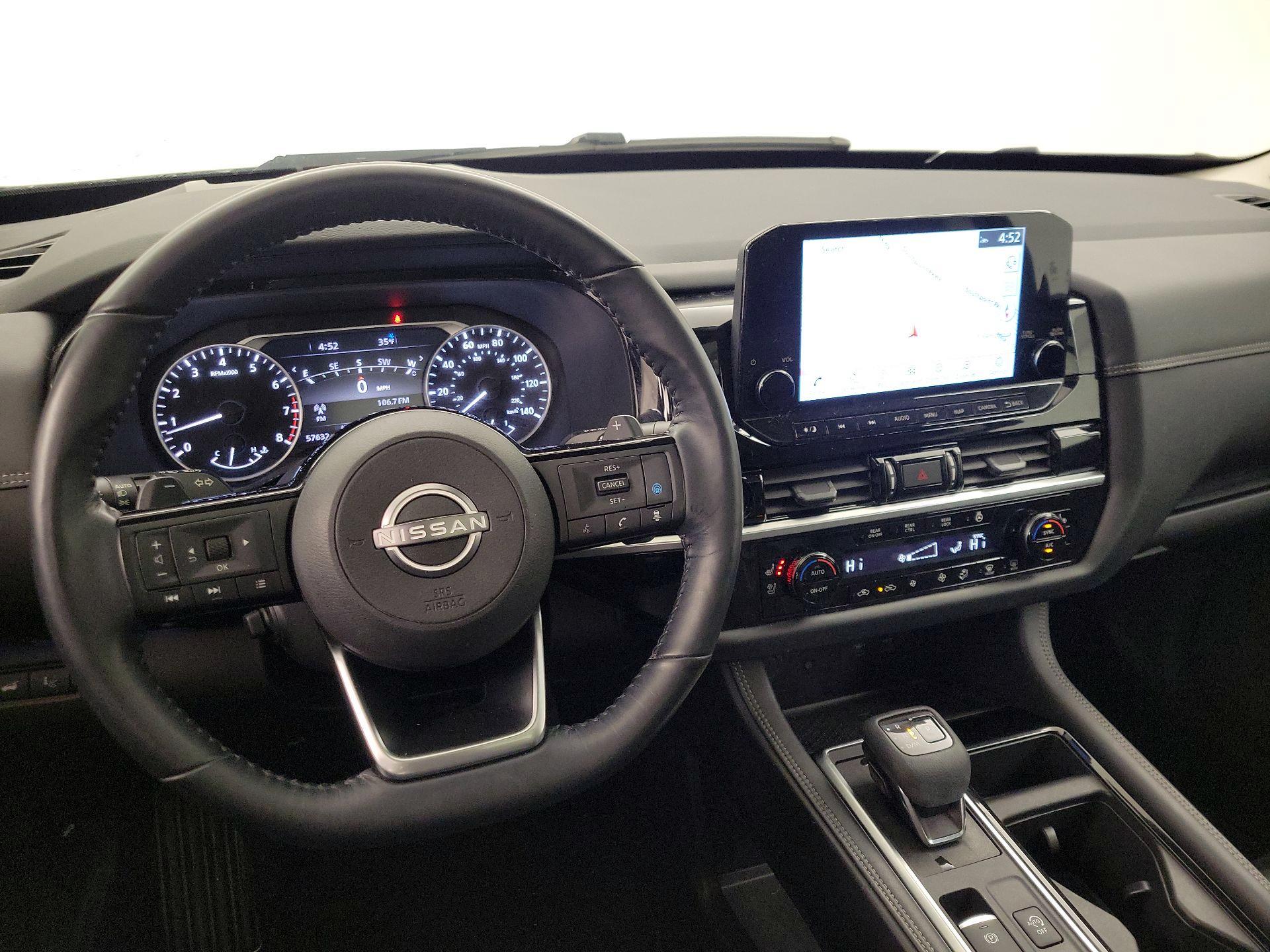 Thumbnail: 2022 Nissan Pathfinder - 10