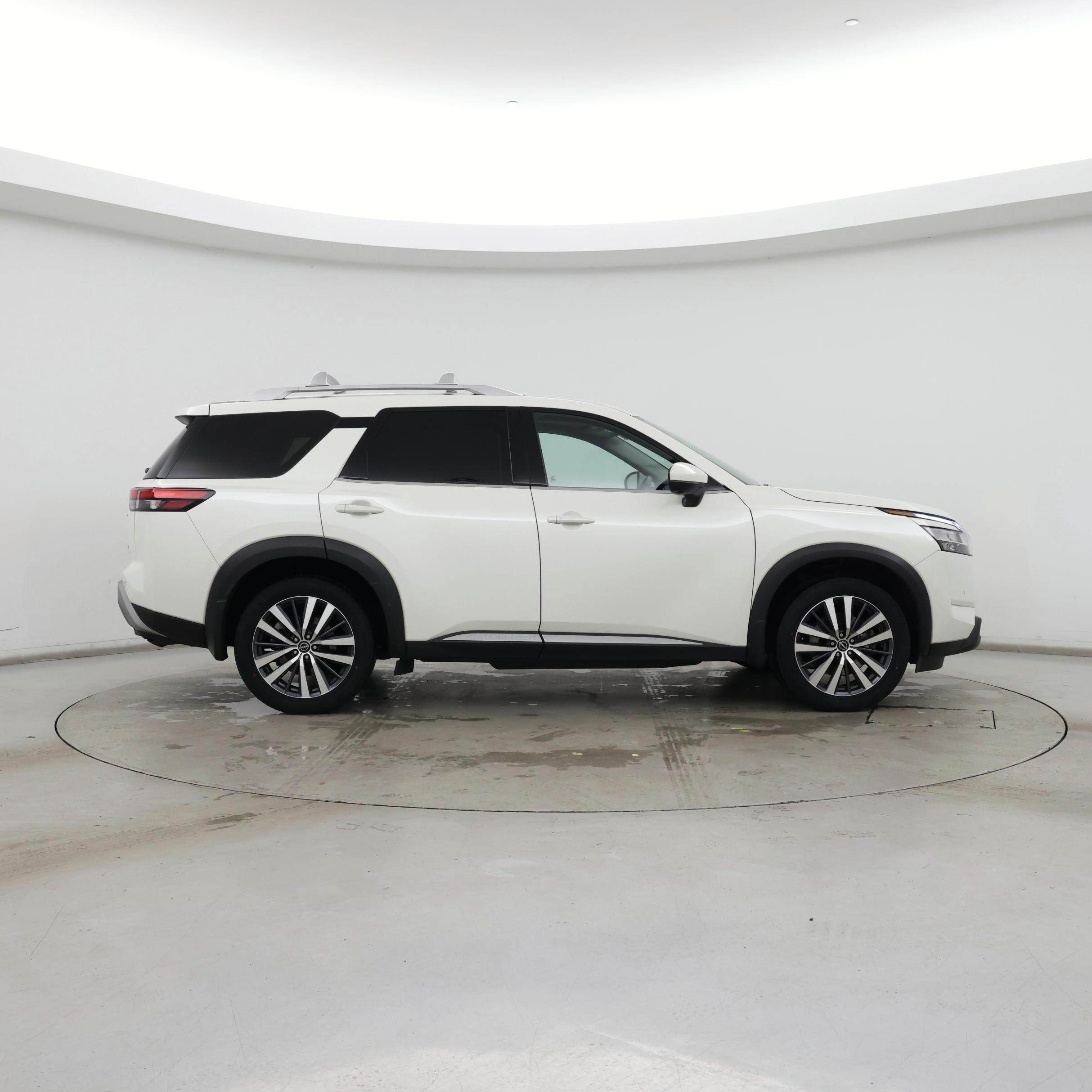 Thumbnail: 2022 Nissan Pathfinder - 7