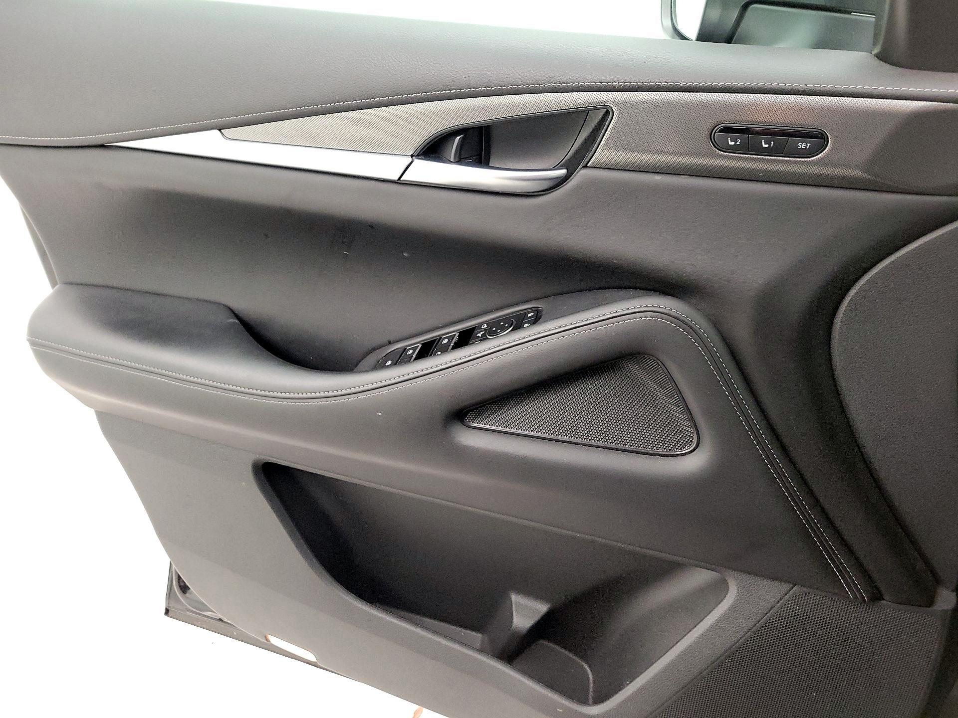 Thumbnail: 2023 INFINITI QX60 - 12