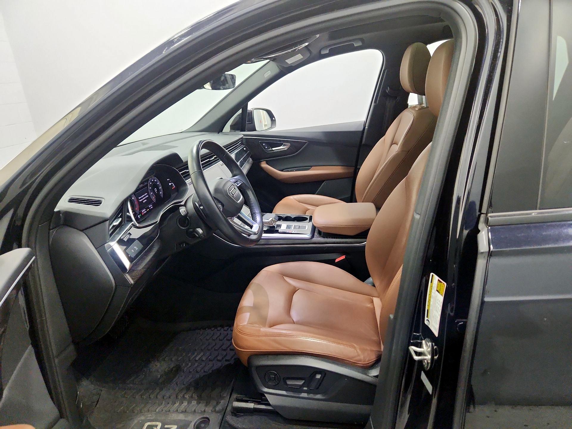 Thumbnail: 2021 Audi Q7 - 11