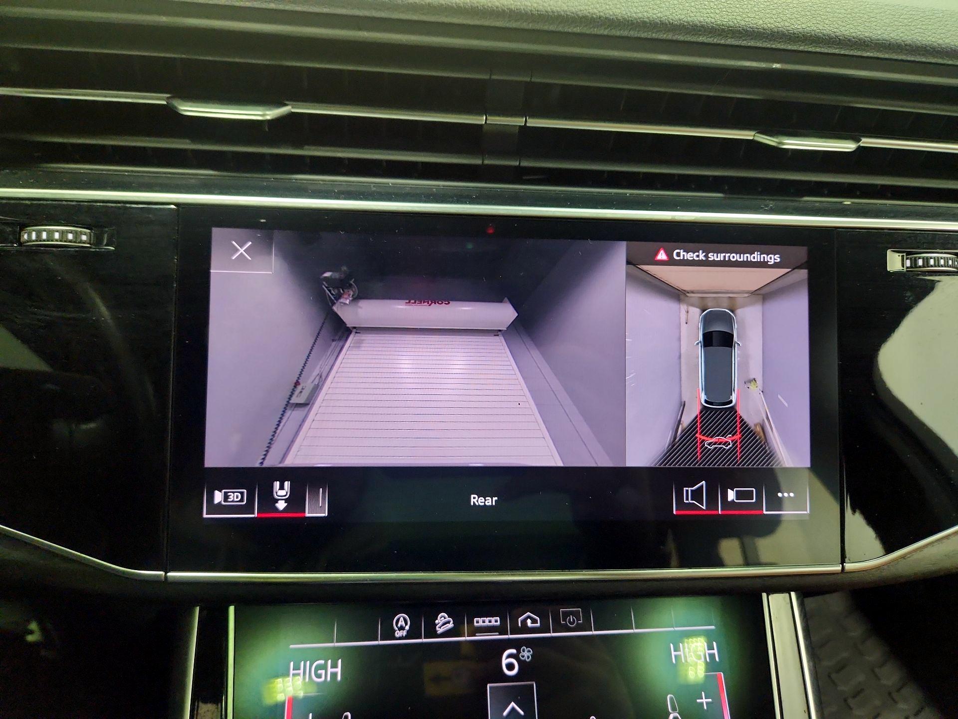 Thumbnail: 2021 Audi Q7 - 15