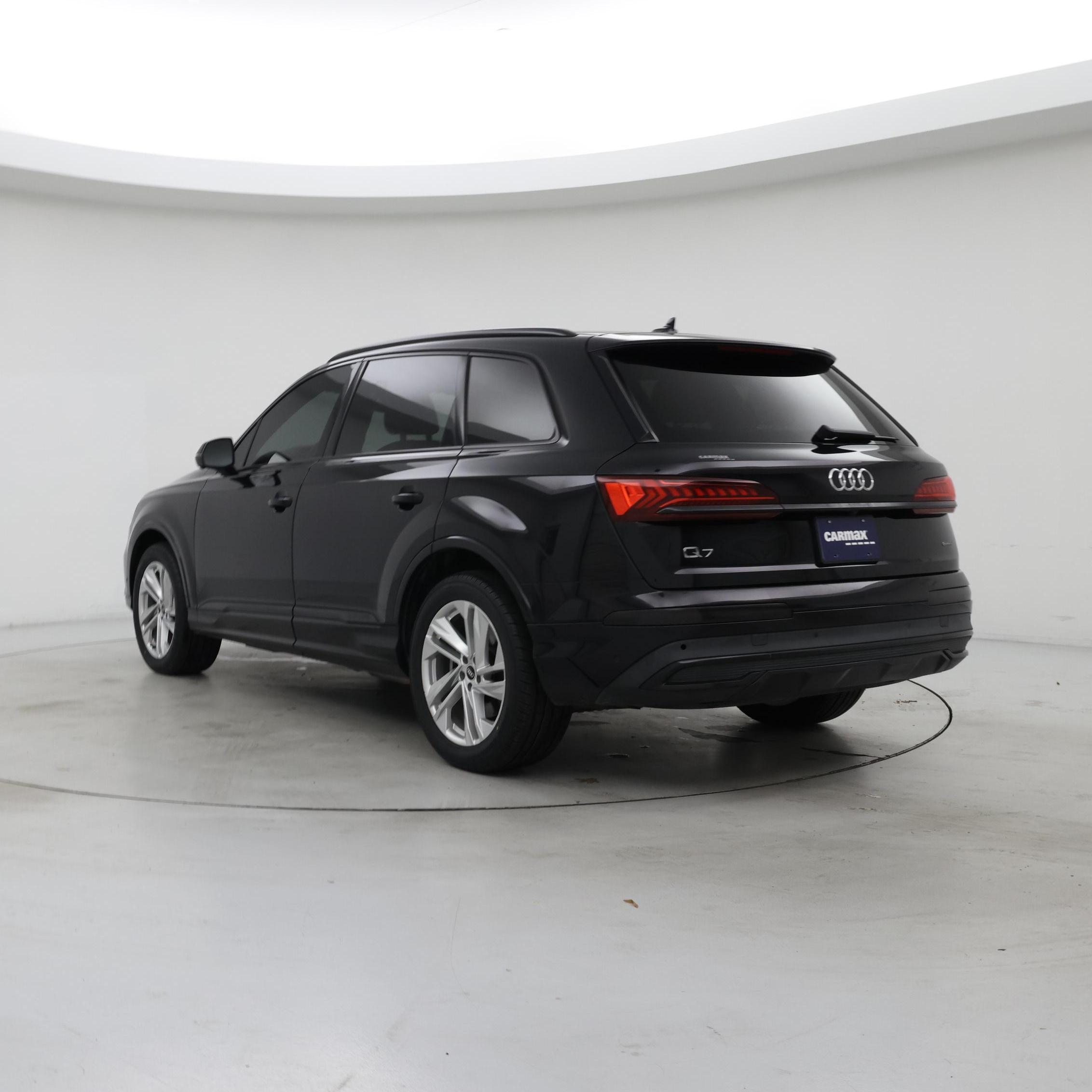 Thumbnail: 2021 Audi Q7 - 2