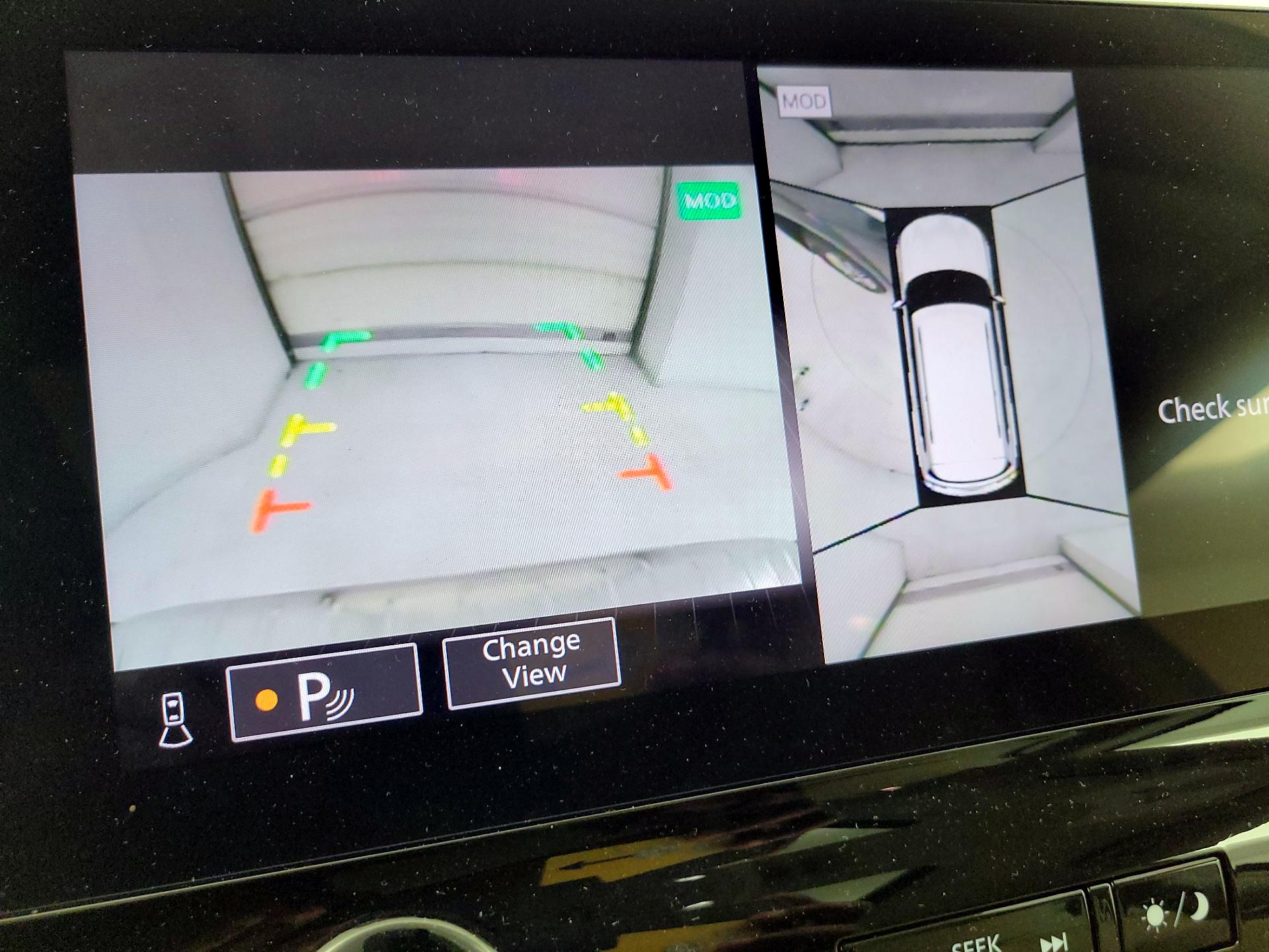 Thumbnail: 2022 INFINITI QX80 - 15